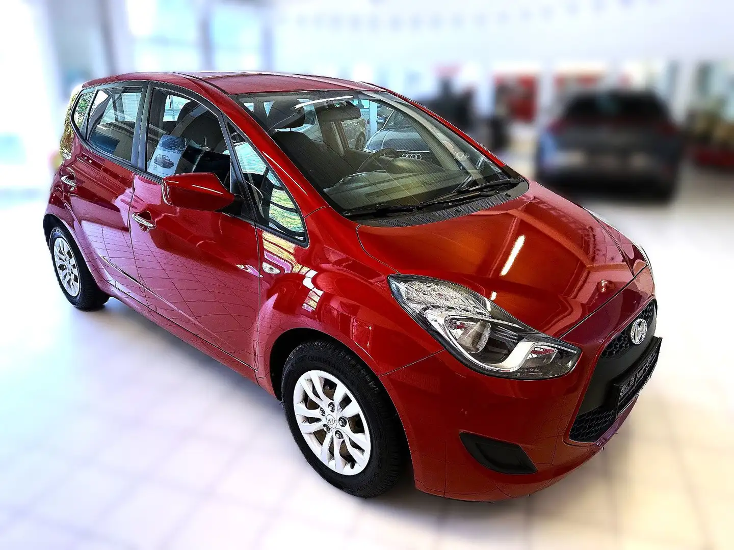 Hyundai iX20 blue Classic Rood - 1