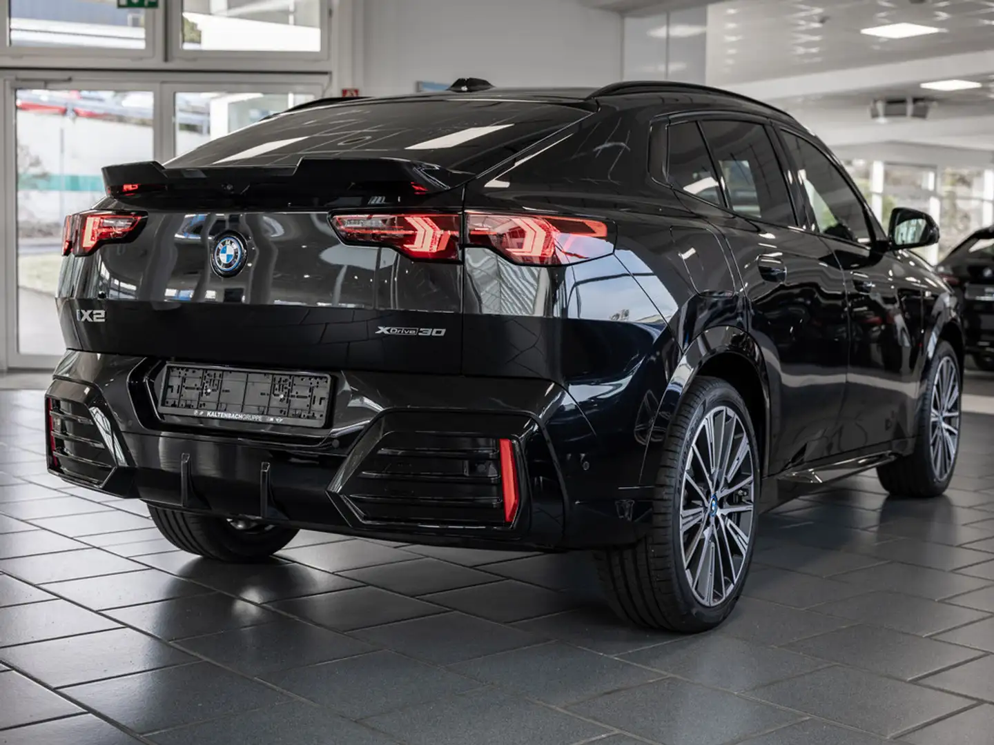 BMW X2 i xDrive30 M-Sport 360° PANO LED AKTIVSITZE Schwarz - 2