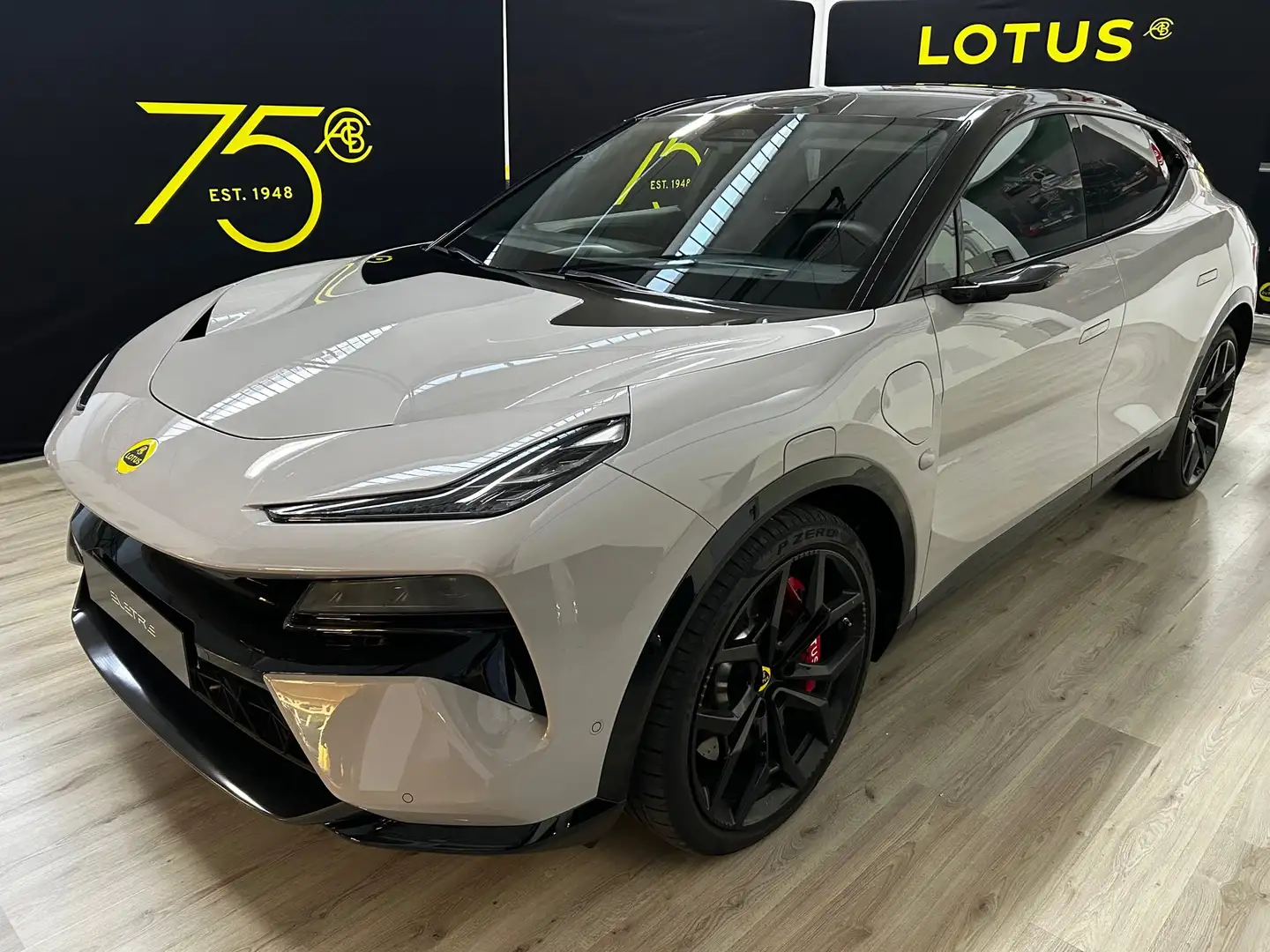 Lotus Eletre S Grey - 1