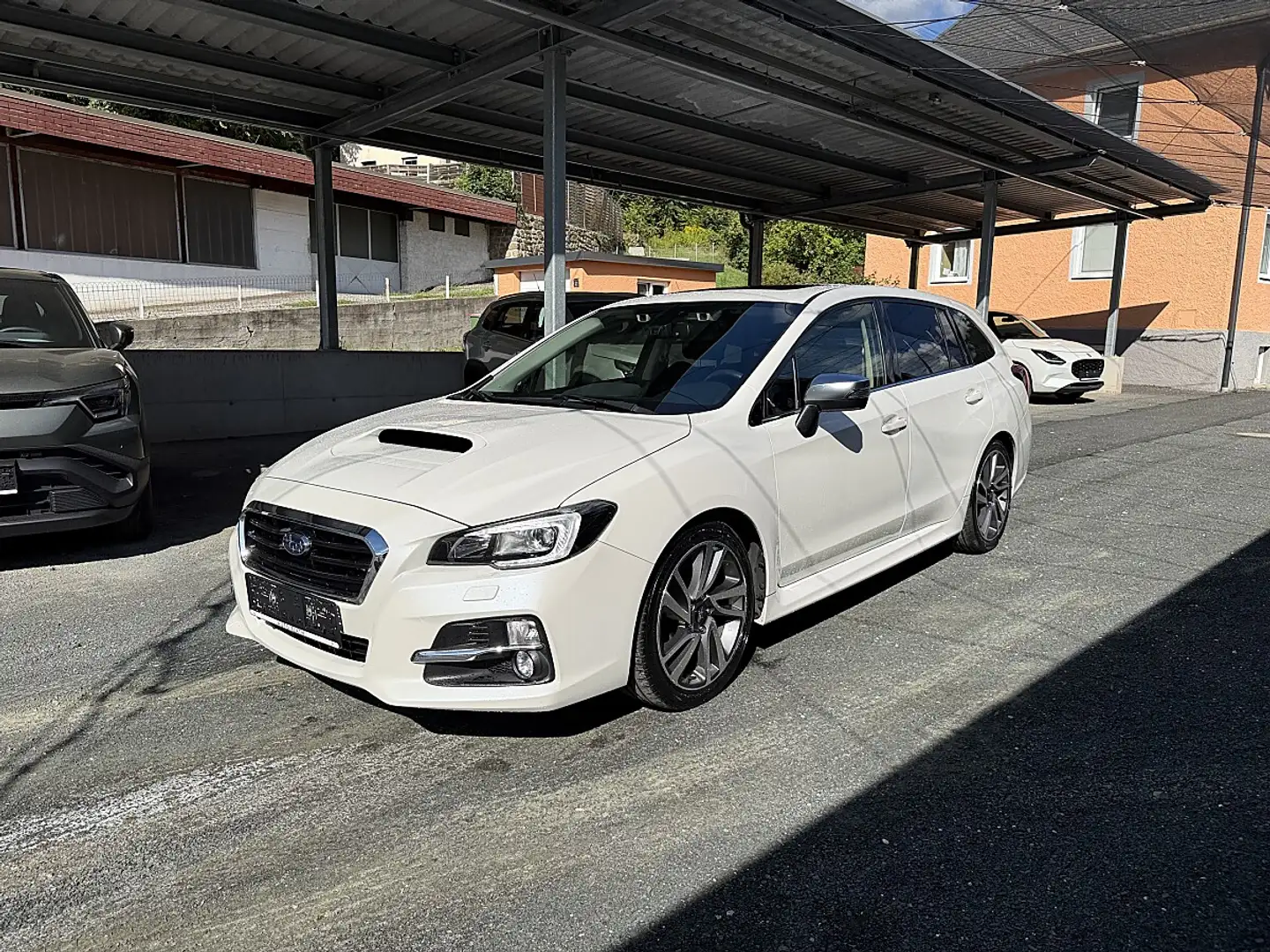 Subaru Levorg 1,6 GT-S Weiß - 2