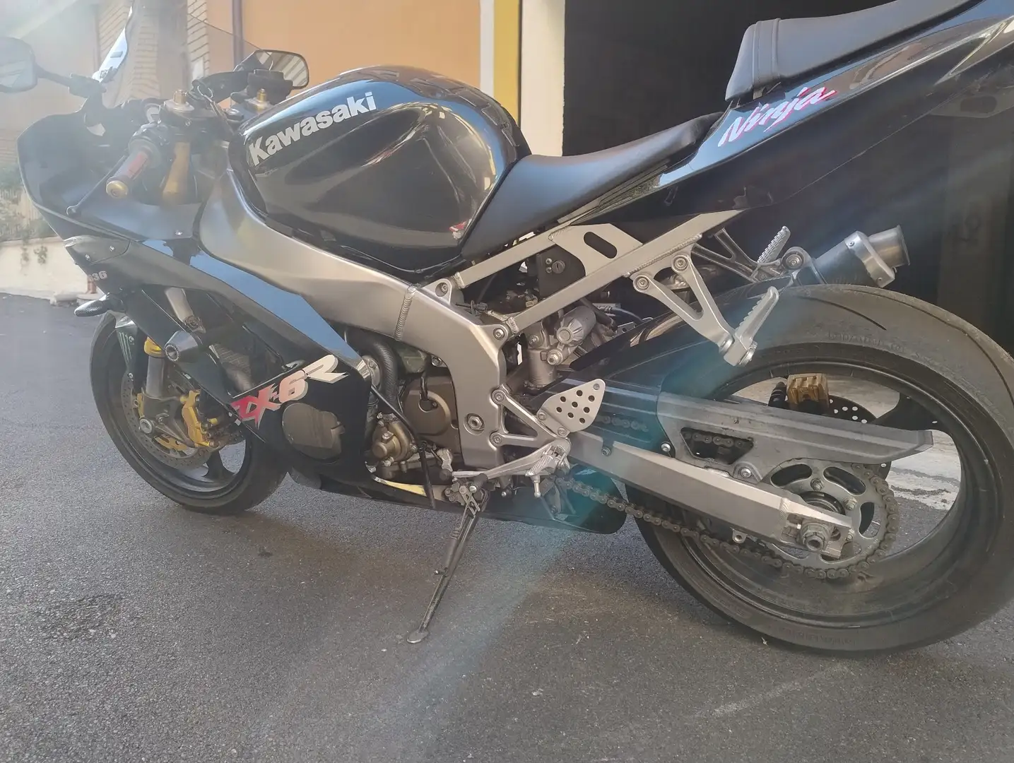 Kawasaki Ninja ZX-6R Kawasaki ZX-6R, 636 cc , anno 2003, 55000km Nero - 1