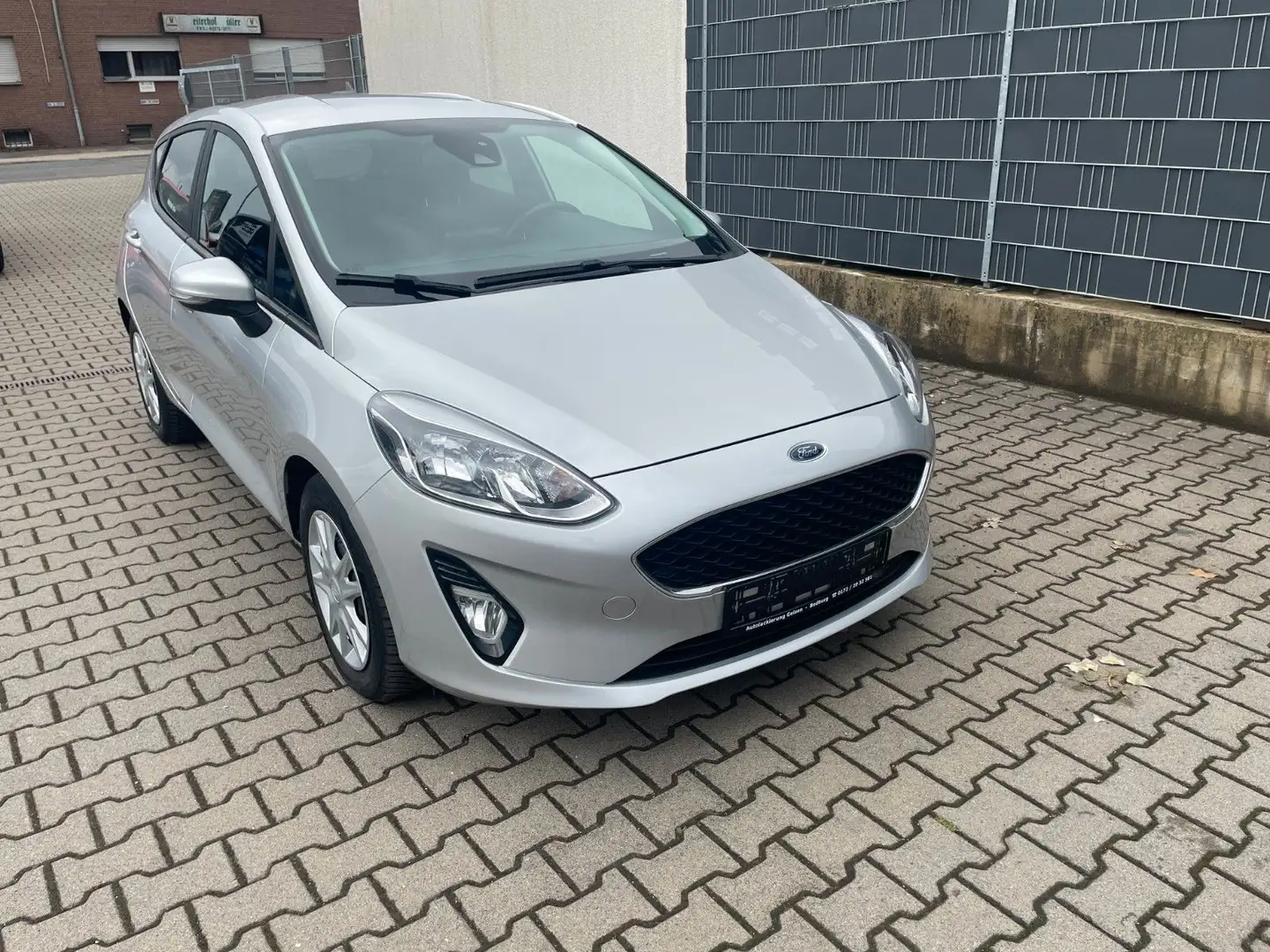 Ford Fiesta Cool & Connect , Klima, Navi, 2.Hand Silber - 1
