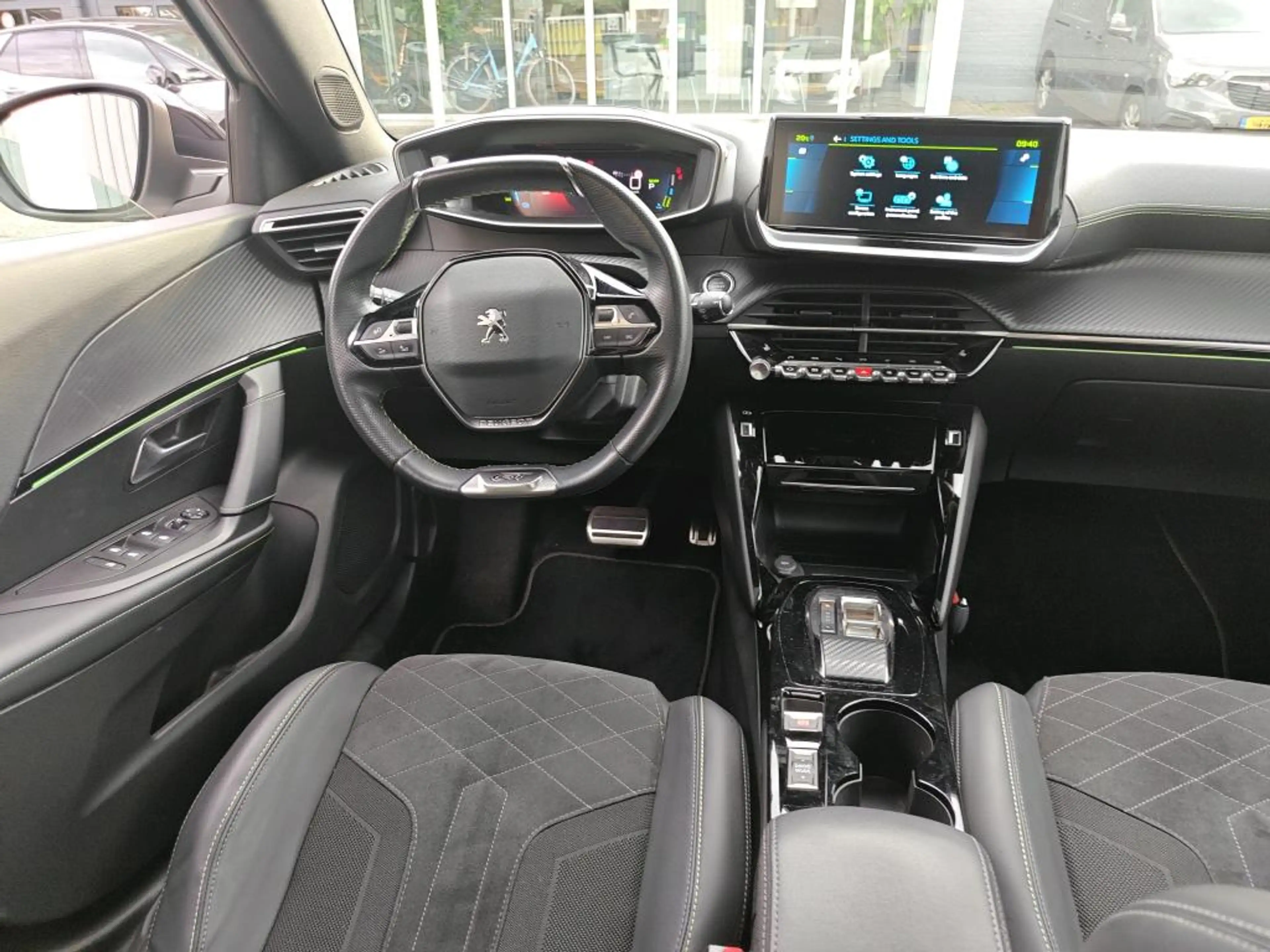 Peugeot e-2008 EV GT Pack 50 kWh | Fase 3 laden | Panorama/schuif — photo 4