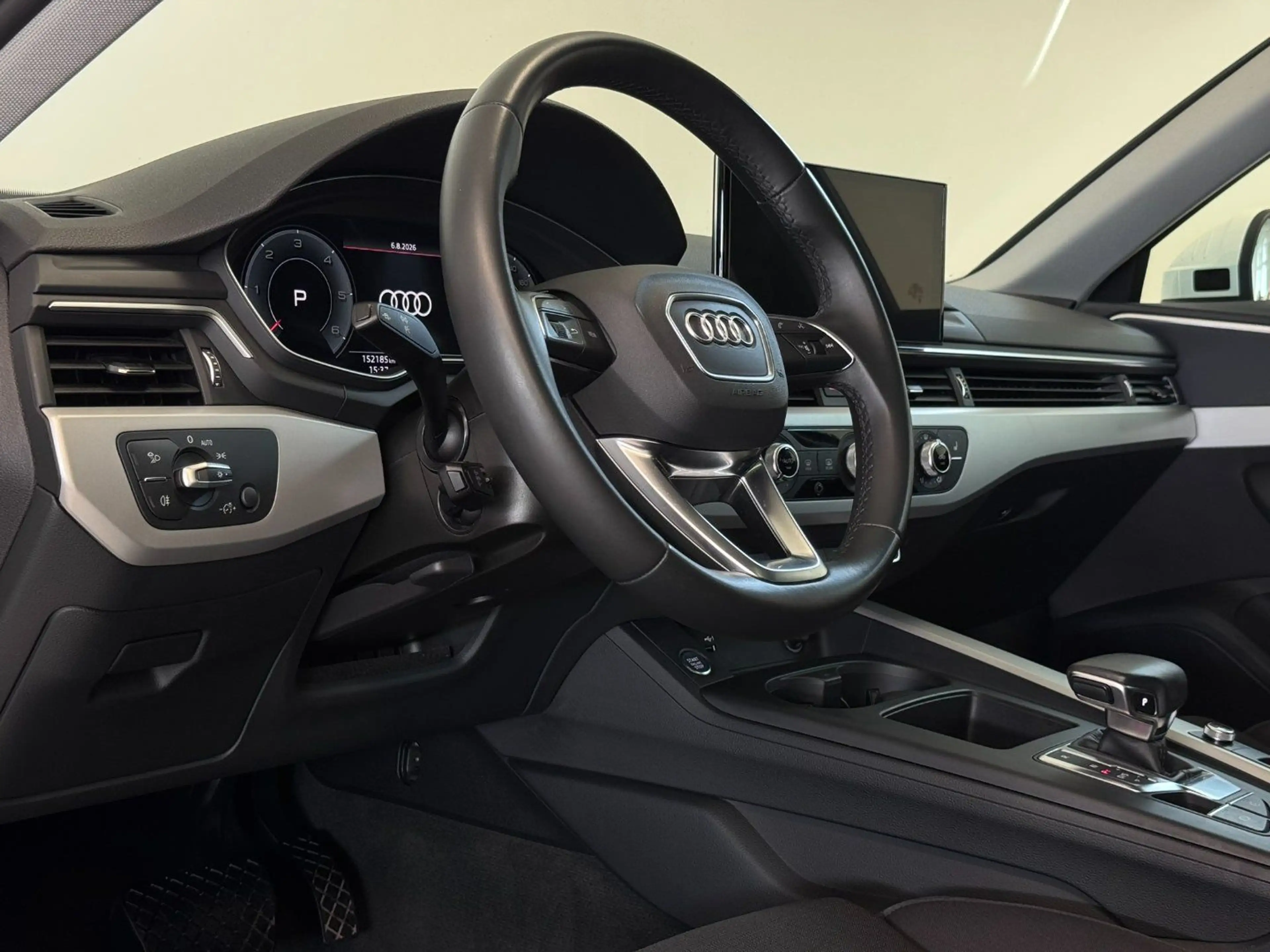 Audi A4 35 2.0 TDI S-TRONIC*LINE*1.BESITZ*PANO*ACC* — photo 15