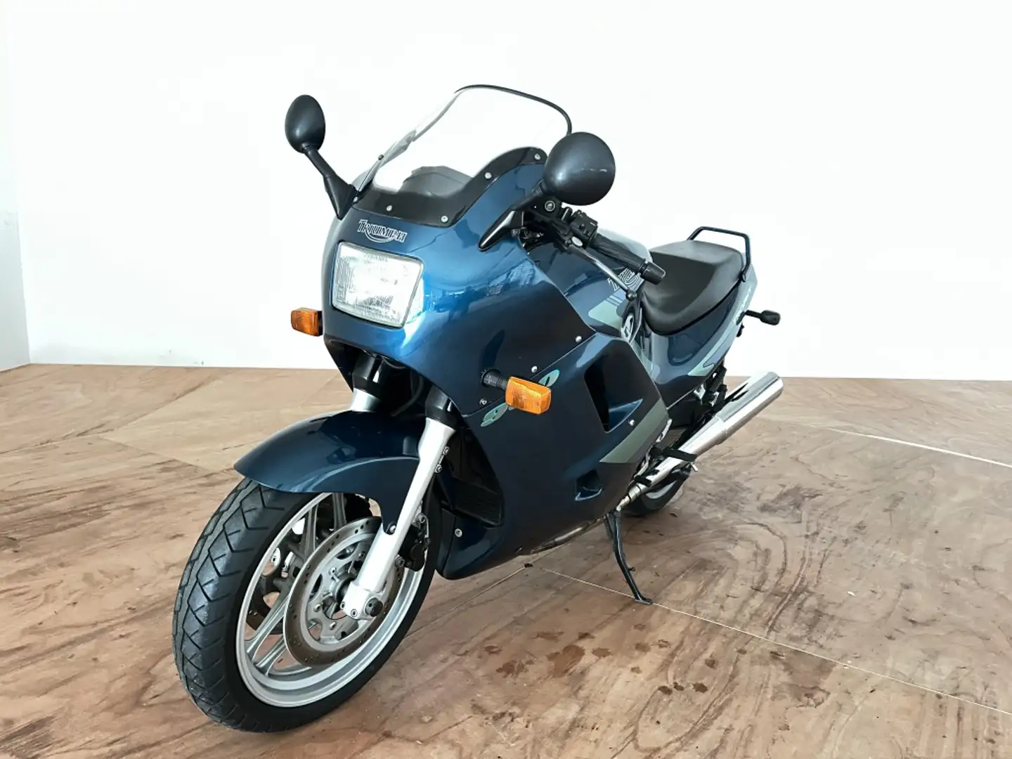 Triumph Trophy Tour 900 Verde - 2