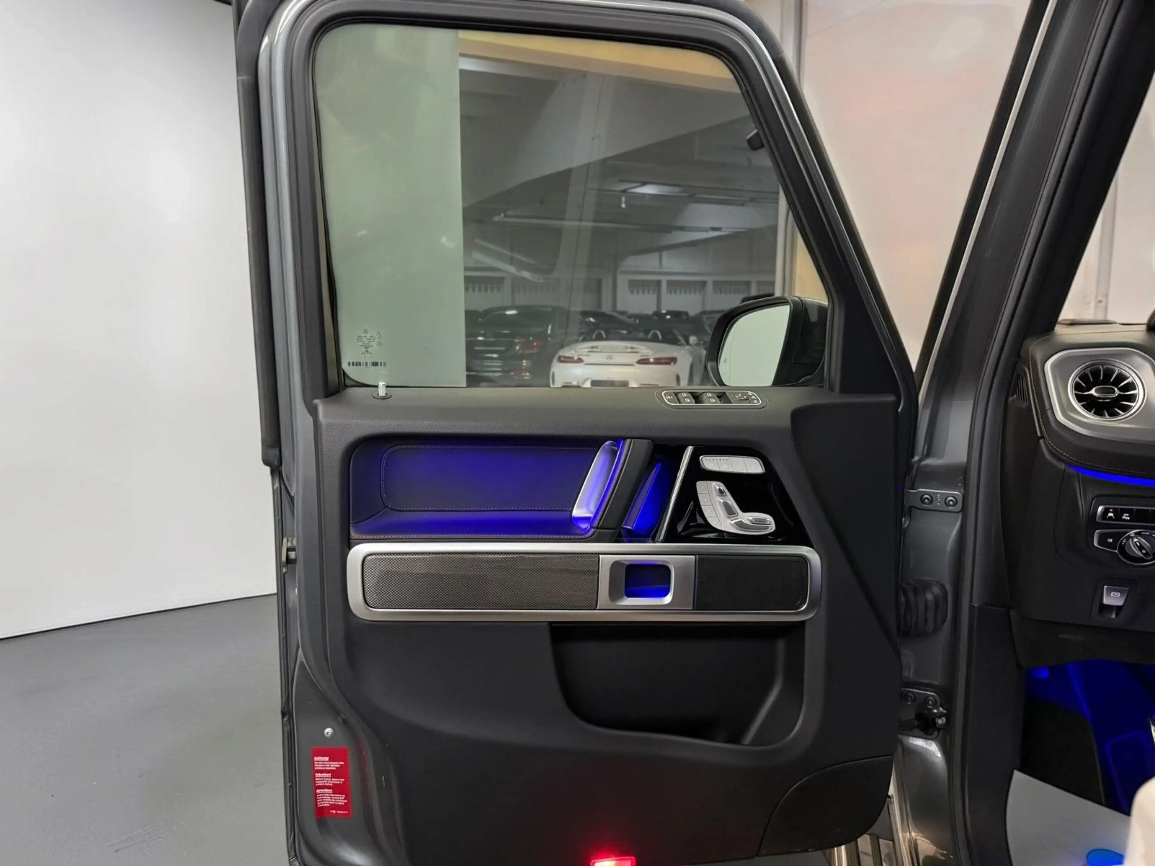 Mercedes-Benz G 500 AMG SITZKLIM*EXKLUSIV*ACC*MBEAM*360*SHD — photo 11