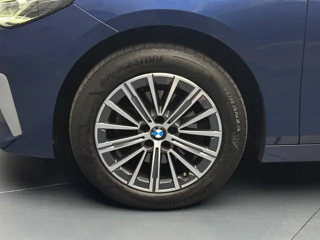 BMW 2 Series view 9
