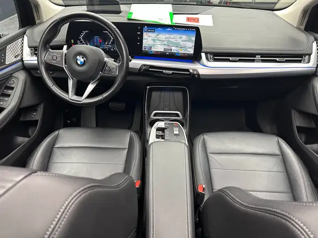BMW 2 Series view 13