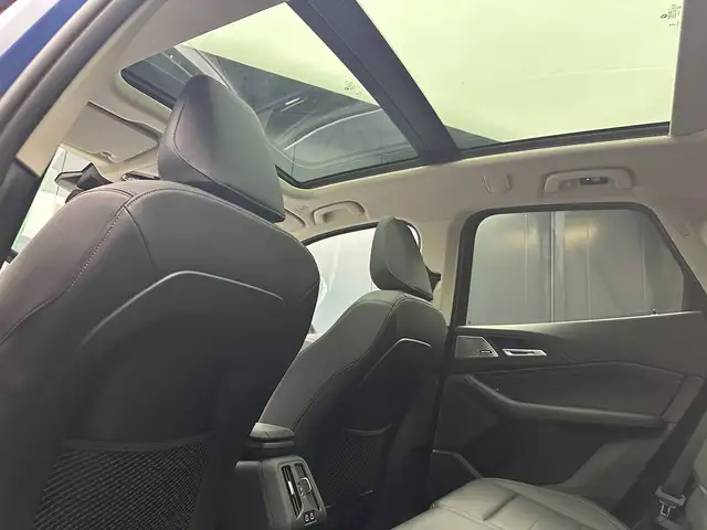 BMW 2 Series view 10