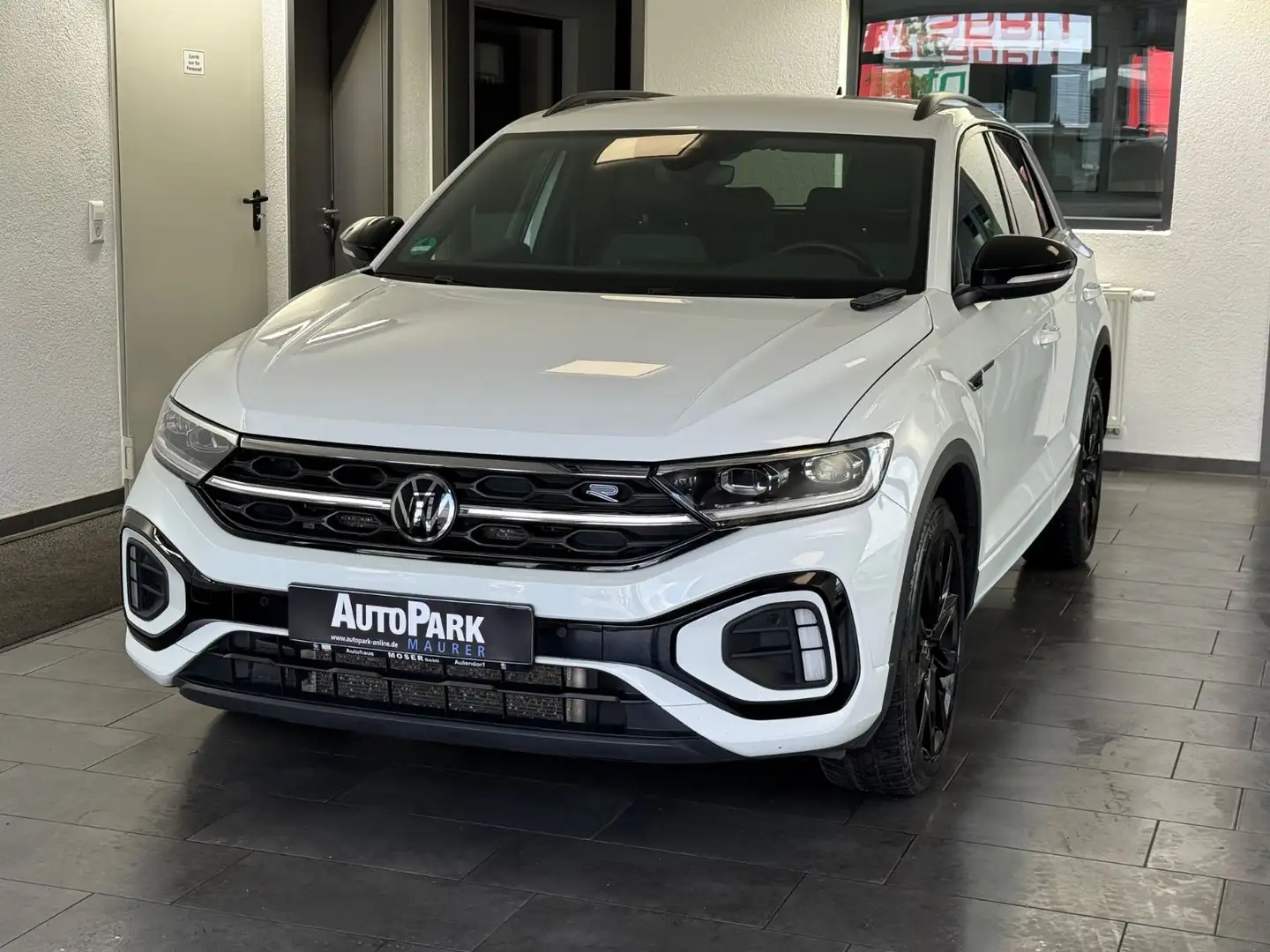 Volkswagen T-Roc R-Line Black Style*AHK*Abstandstempo.*SHZ* Wit - 1