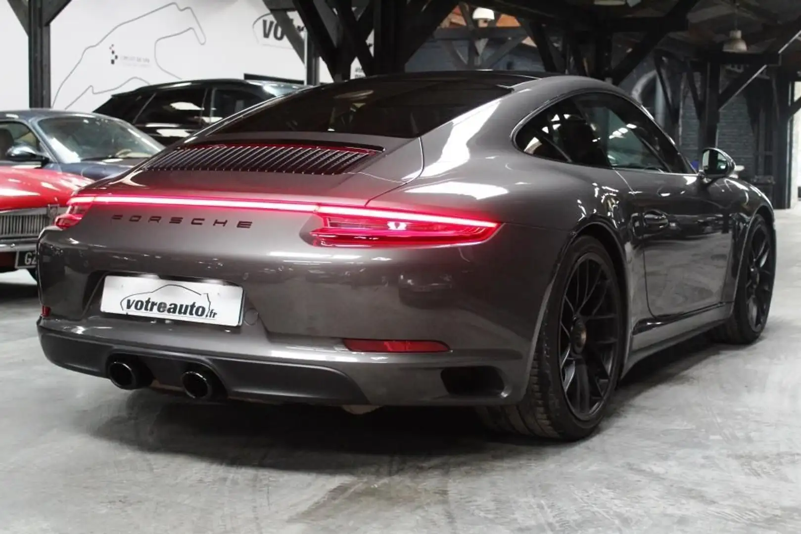 Porsche 911 (991) (2) CARRERA 4 GTS PDK Gris - 2