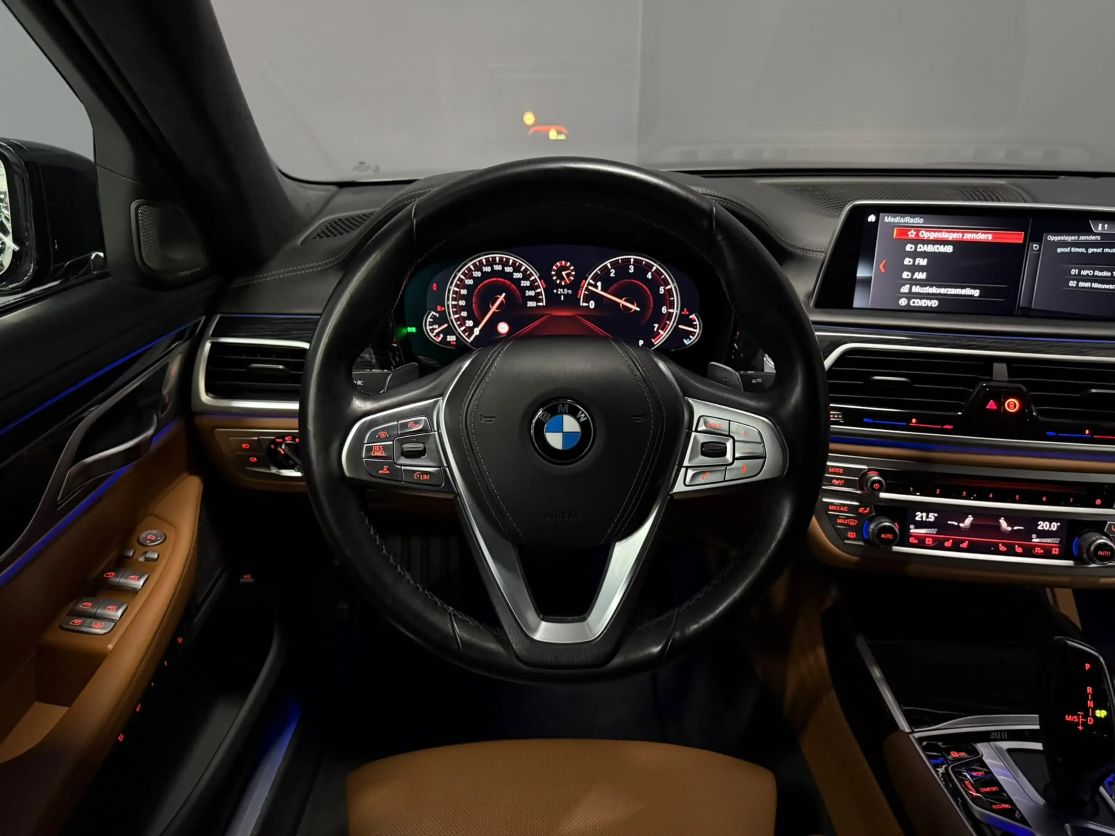 BMW 750 7-serie 750i xDrive High Executive | 449 pk | Blac — photo 14
