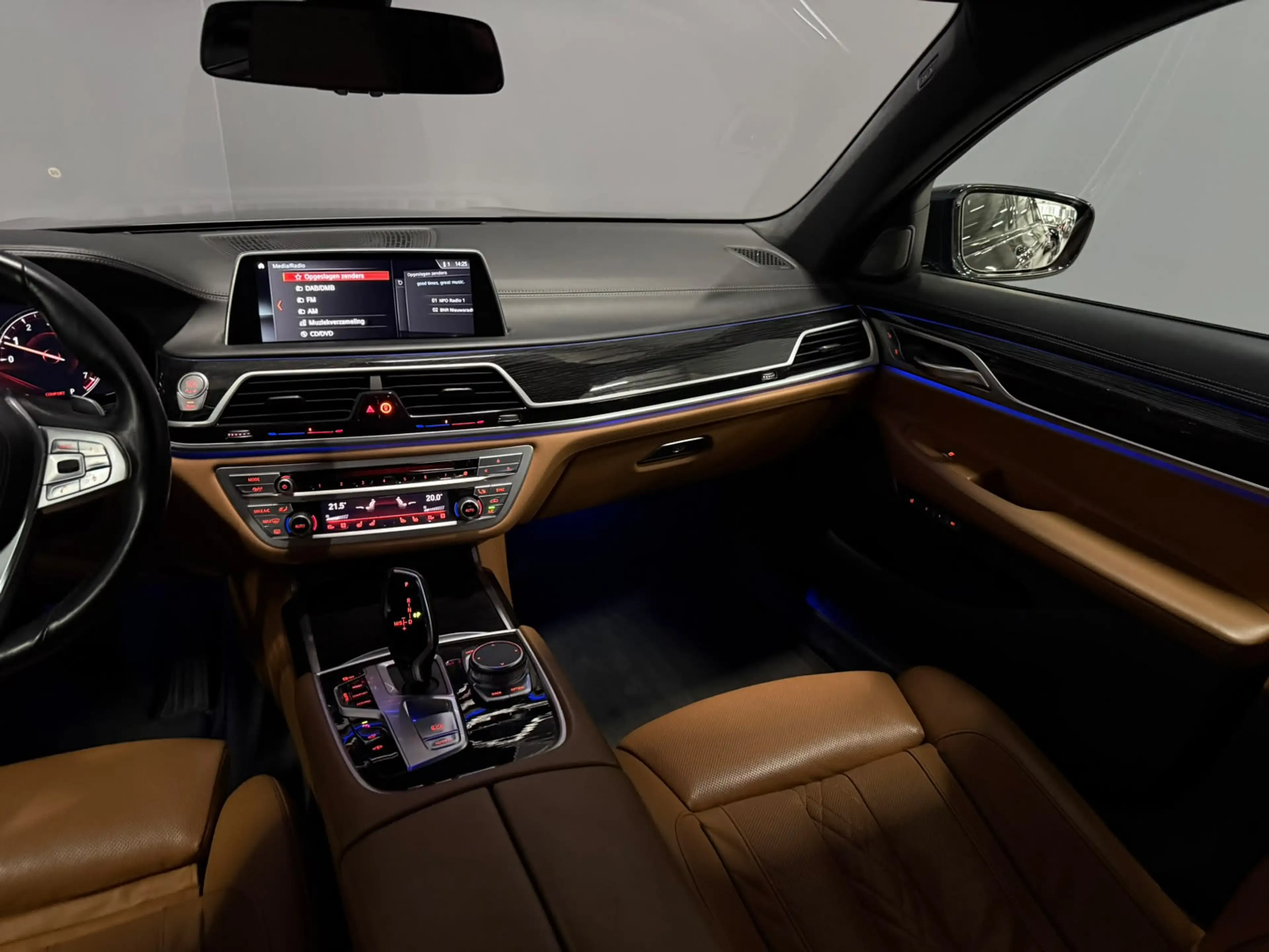 BMW 750 7-serie 750i xDrive High Executive | 449 pk | Blac — photo 16
