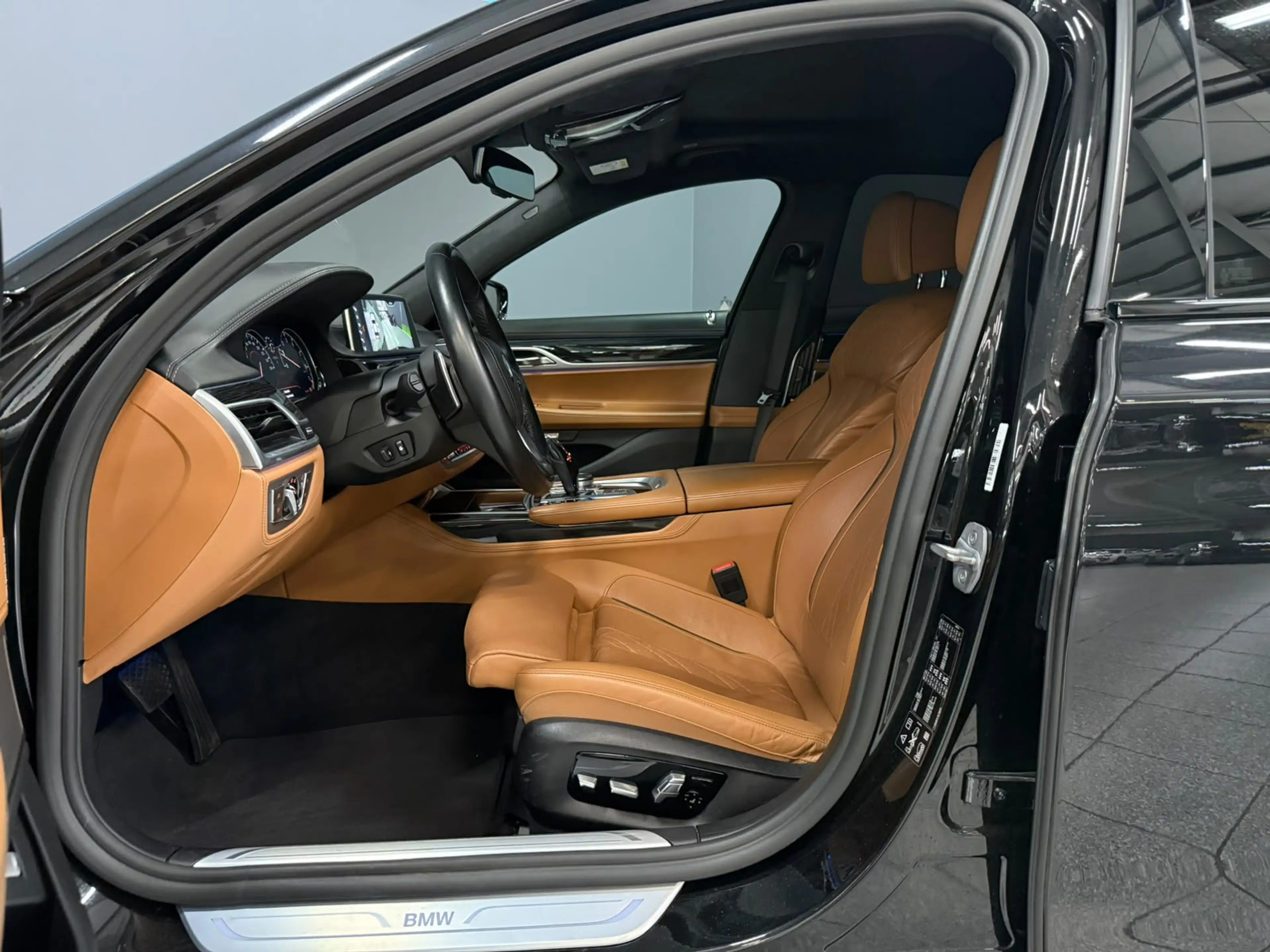 BMW 750 7-serie 750i xDrive High Executive | 449 pk | Blac — photo 10