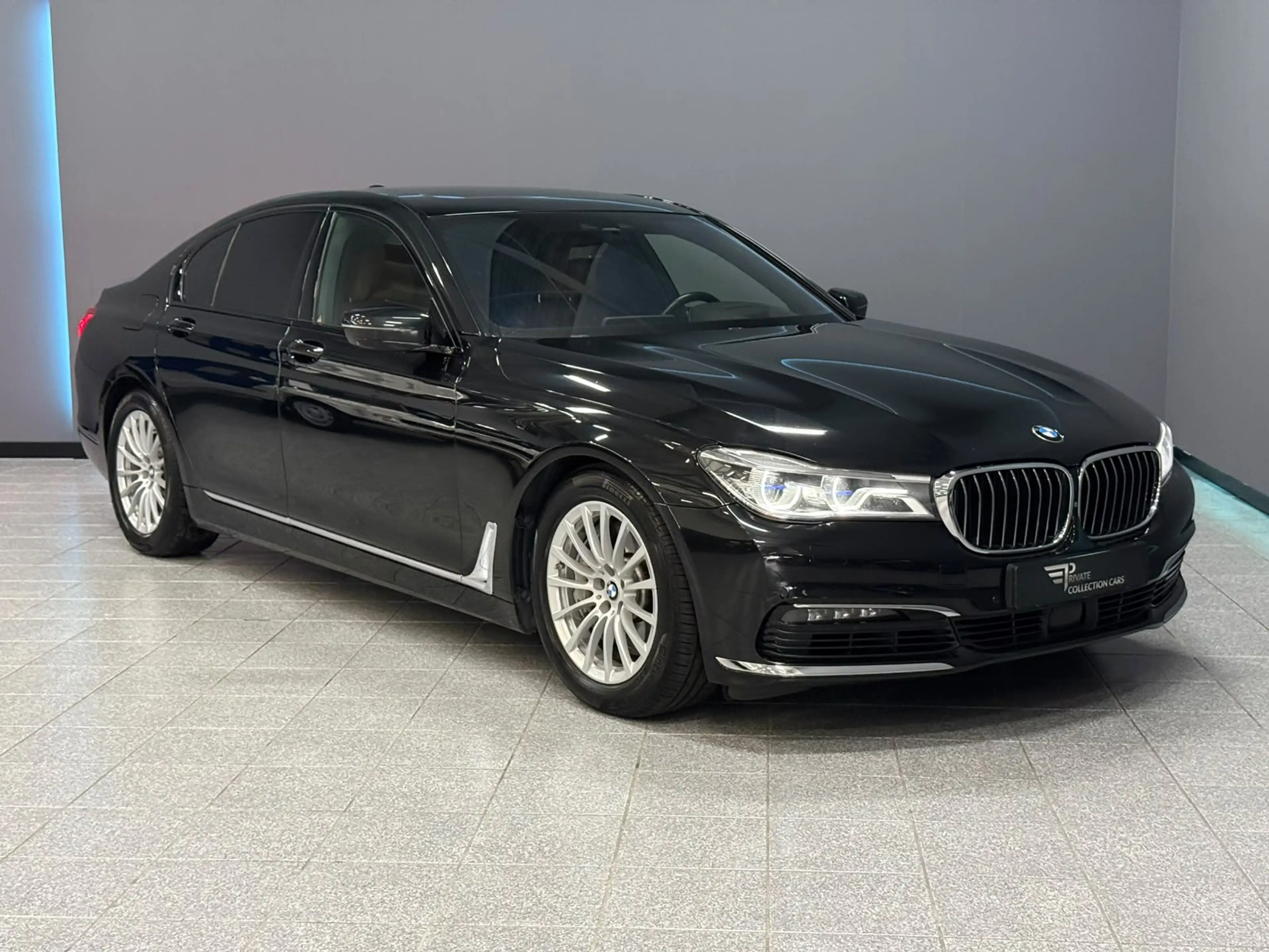 BMW 750 7-serie 750i xDrive High Executive | 449 pk | Blac — photo 26