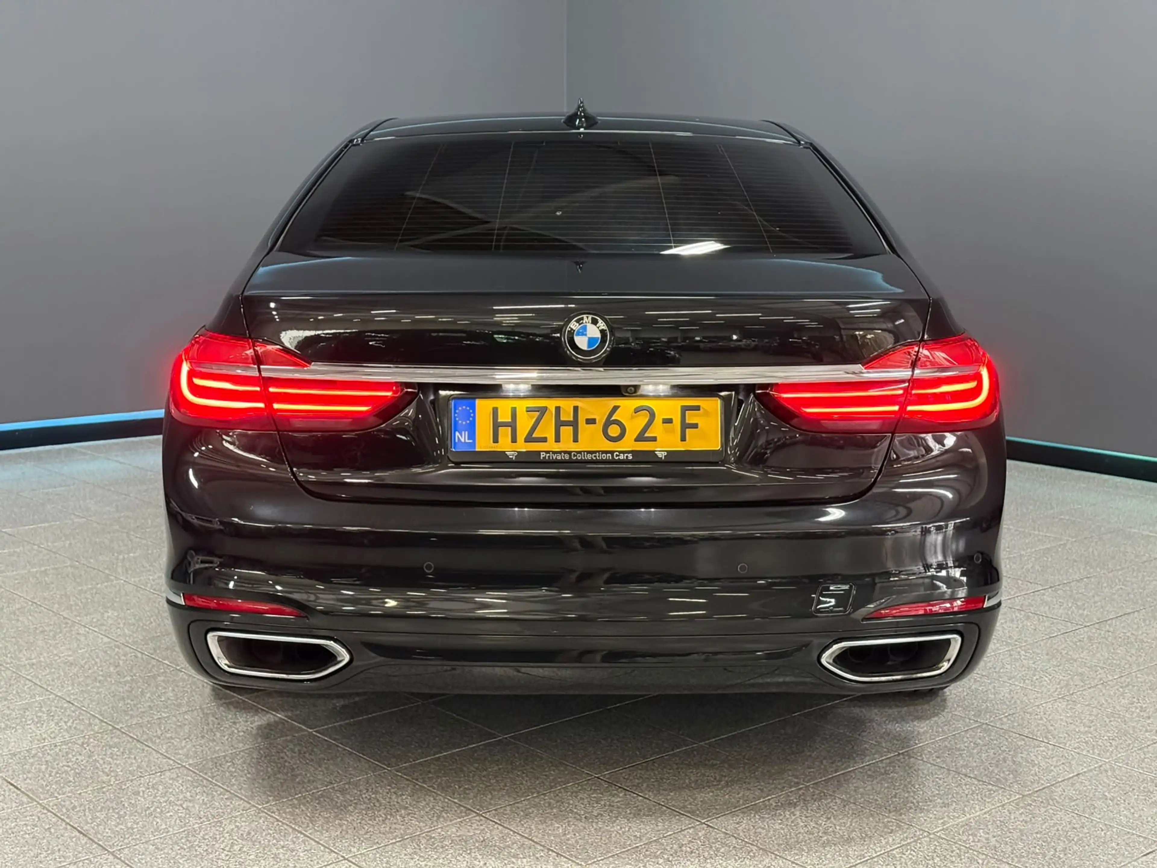 BMW 750 7-serie 750i xDrive High Executive | 449 pk | Blac — photo 6