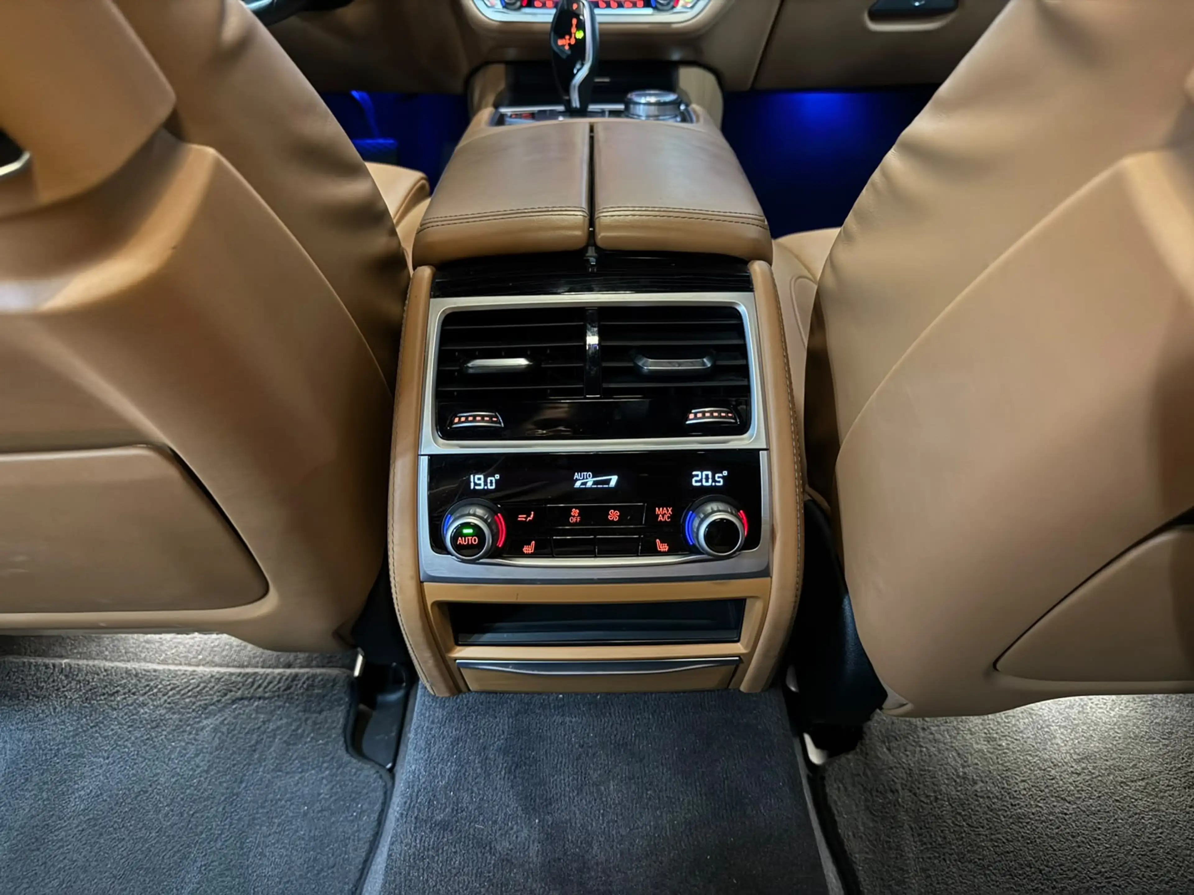 BMW 750 7-serie 750i xDrive High Executive | 449 pk | Blac — photo 23
