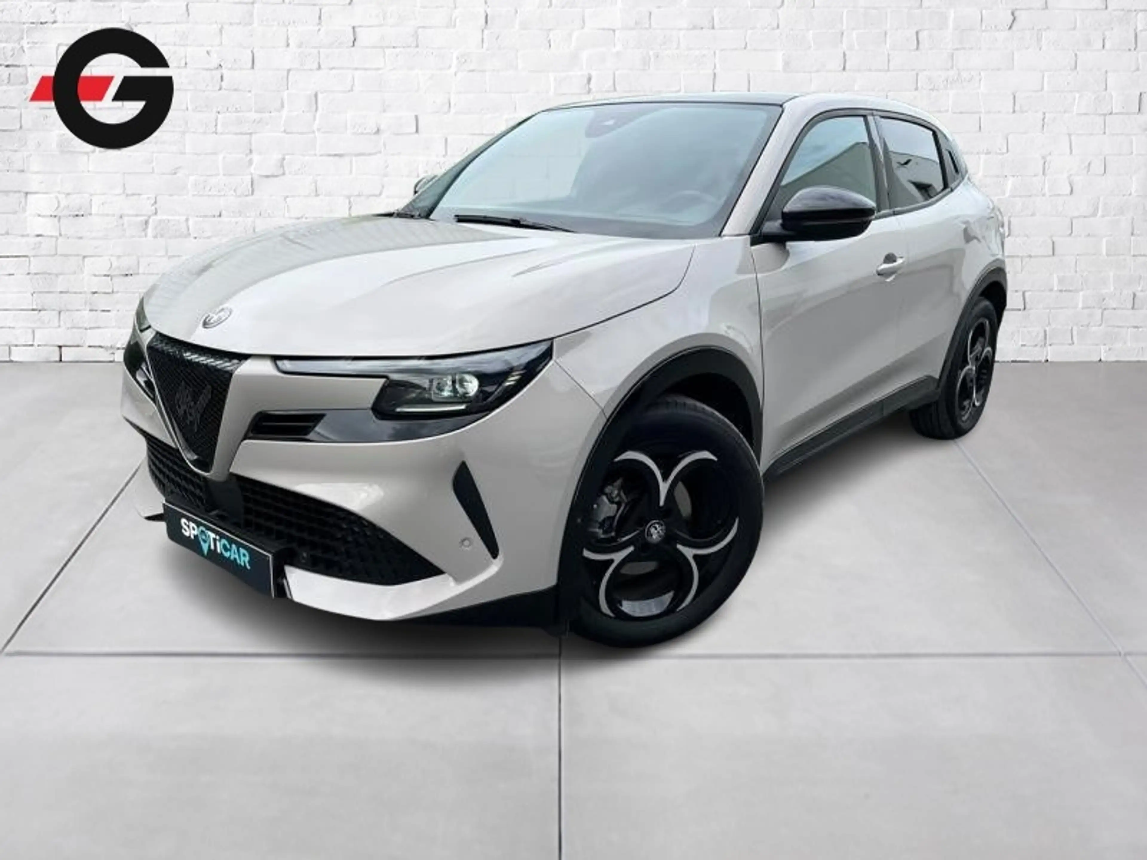 Alfa Romeo Junior junior elettrica 156 cv