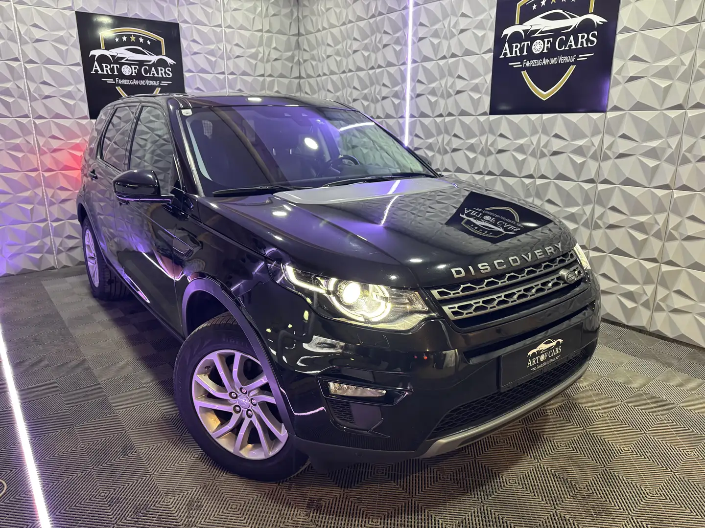 Land Rover Discovery Sport 2.0 Td4 SE AWD / Vollleder/ Ab 174 € im Monat Schwarz - 1