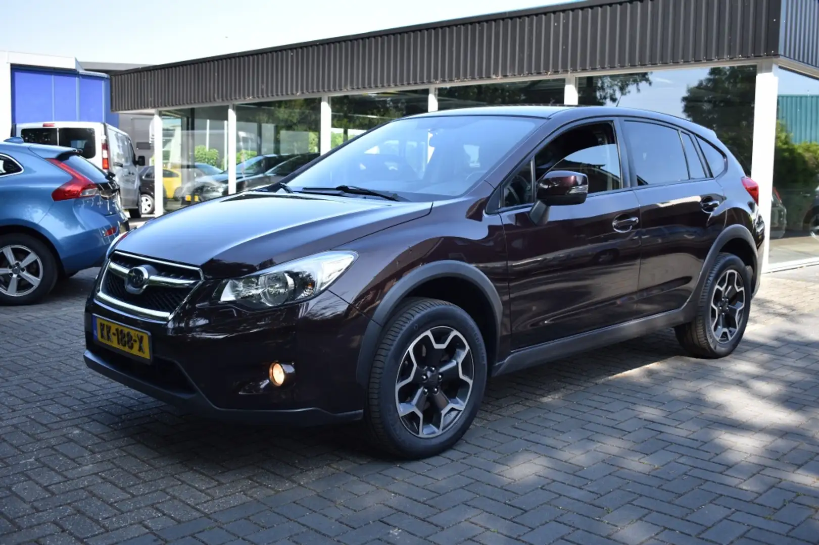 Subaru XV 2.0i Luxury Plus AWD AIRCO NAVI CAMERA CRUISE Rood - 1