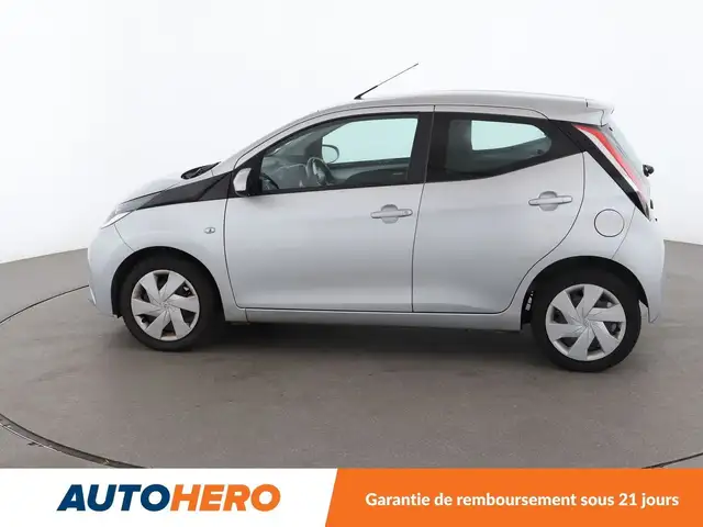 Toyota Aygo view 3