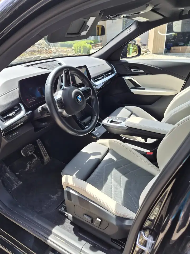 BMW X2 photo BMW X2