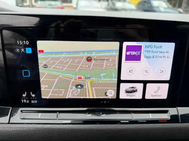 Volkswagen Golf view 19