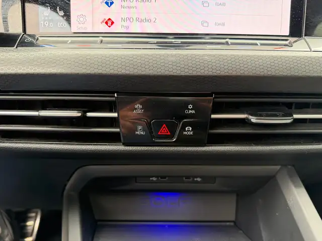 Volkswagen Golf view 23