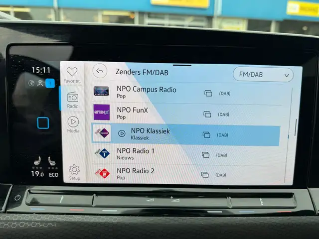 Volkswagen Golf view 21