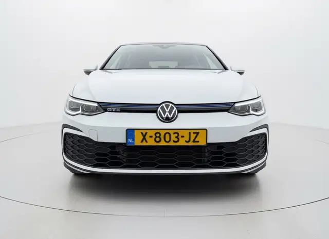 Volkswagen Golf view 12