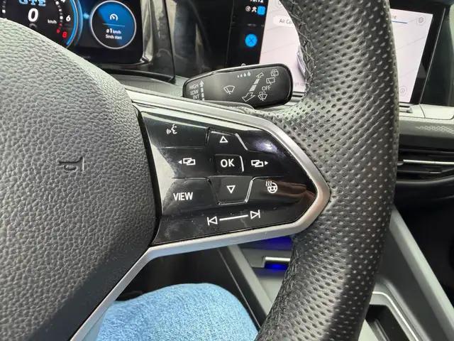 Volkswagen Golf view 27