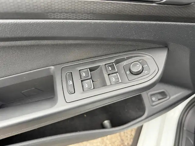 Volkswagen Golf view 15
