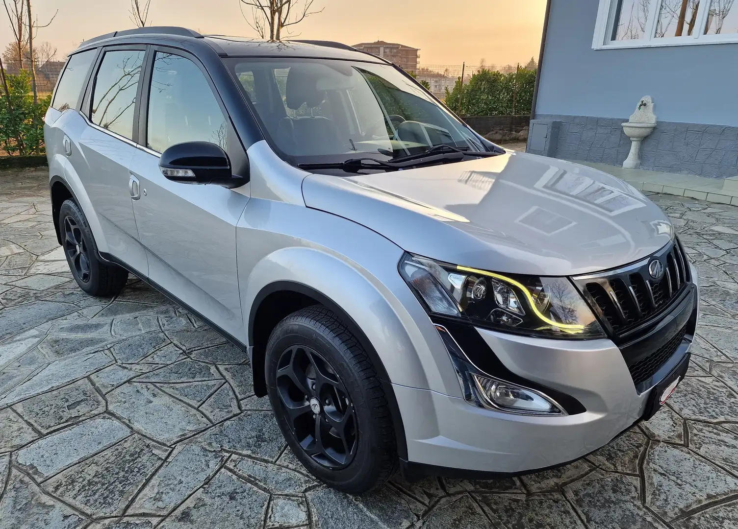 Mahindra XUV500 2.2 16v W10 140cv AWD 7posti E6 Argintiu - 2