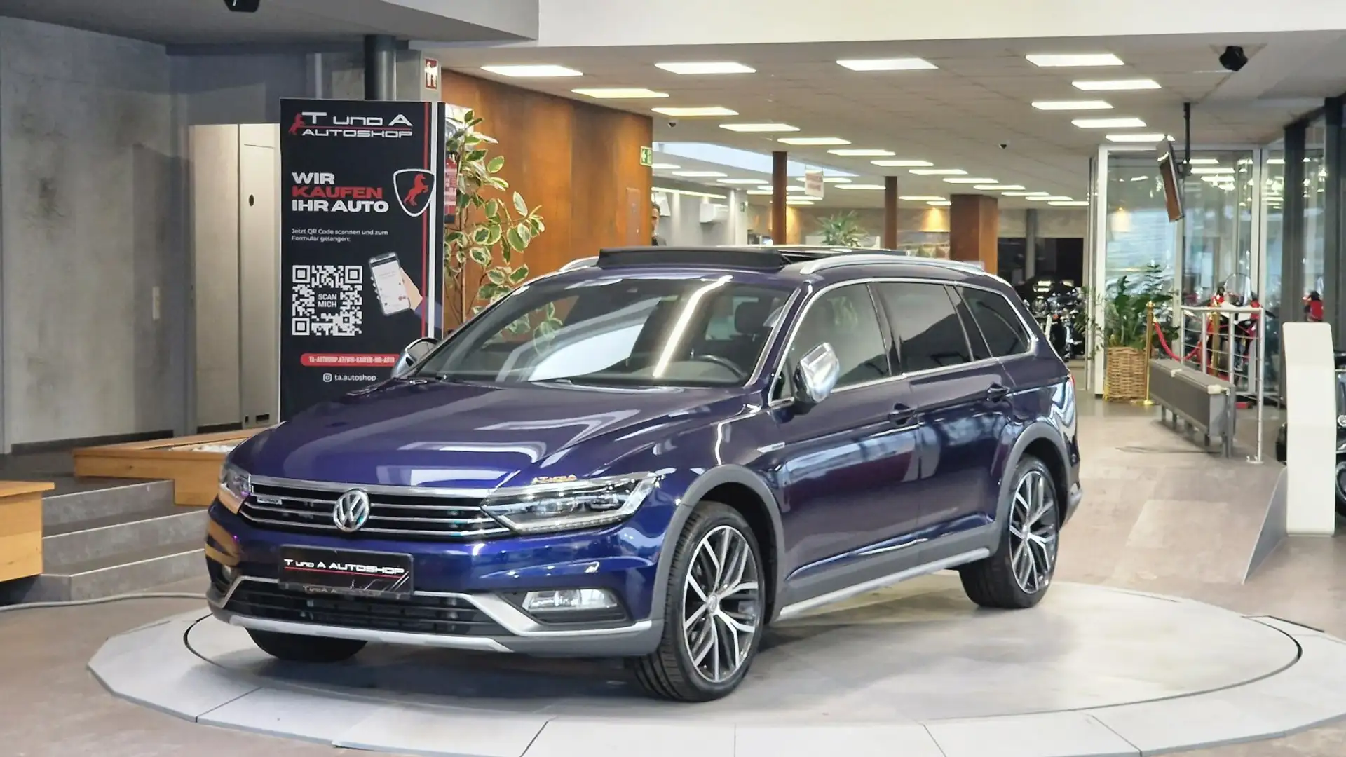 Volkswagen Passat Alltrack 2.0 TDI 4Motion DSG*Standheizung*Pano*360°*AHK* Blue - 1