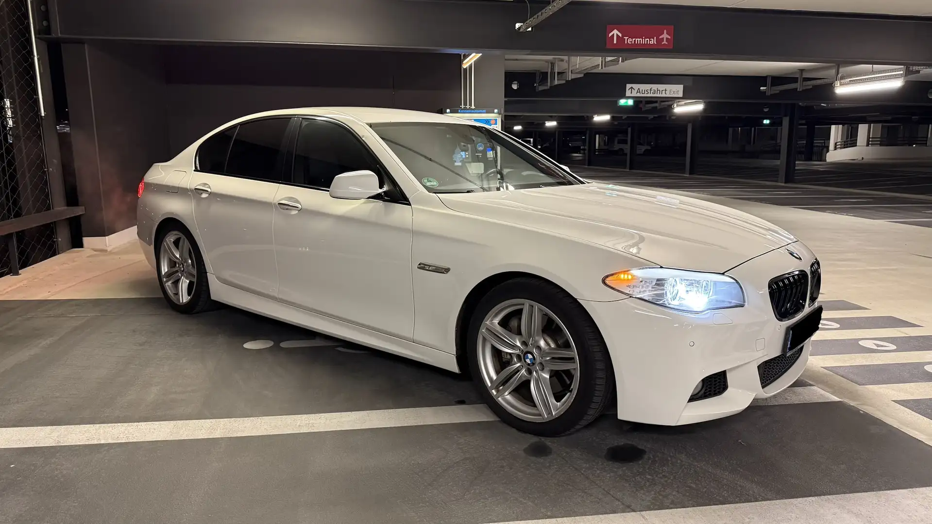 BMW 535 535i M-Paket Sport-Aut. 55tkm White - 2
