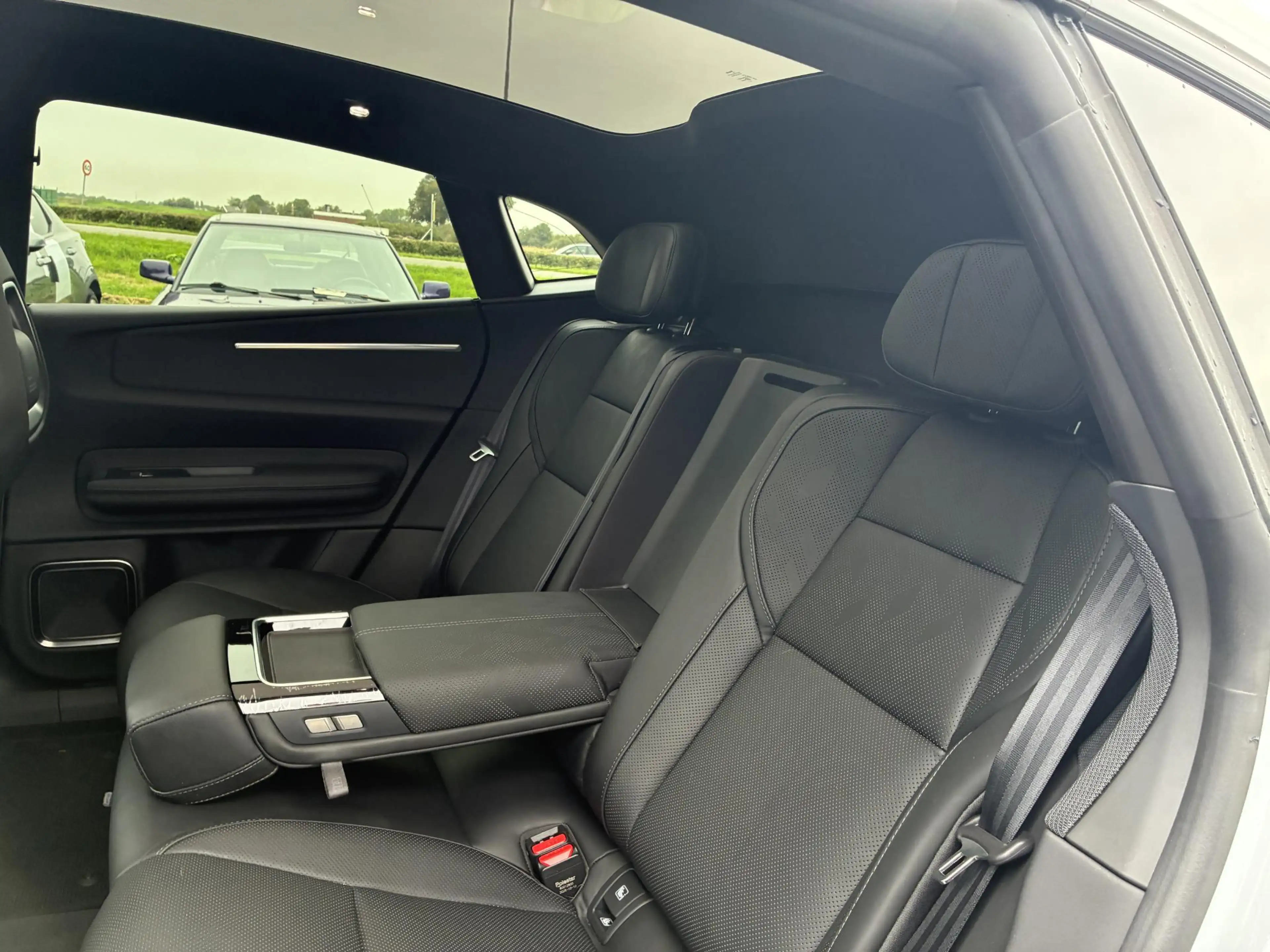 Polestar 4 Long Range Dual motor Prime 100 kWh Nappaleder|Mas — photo 14