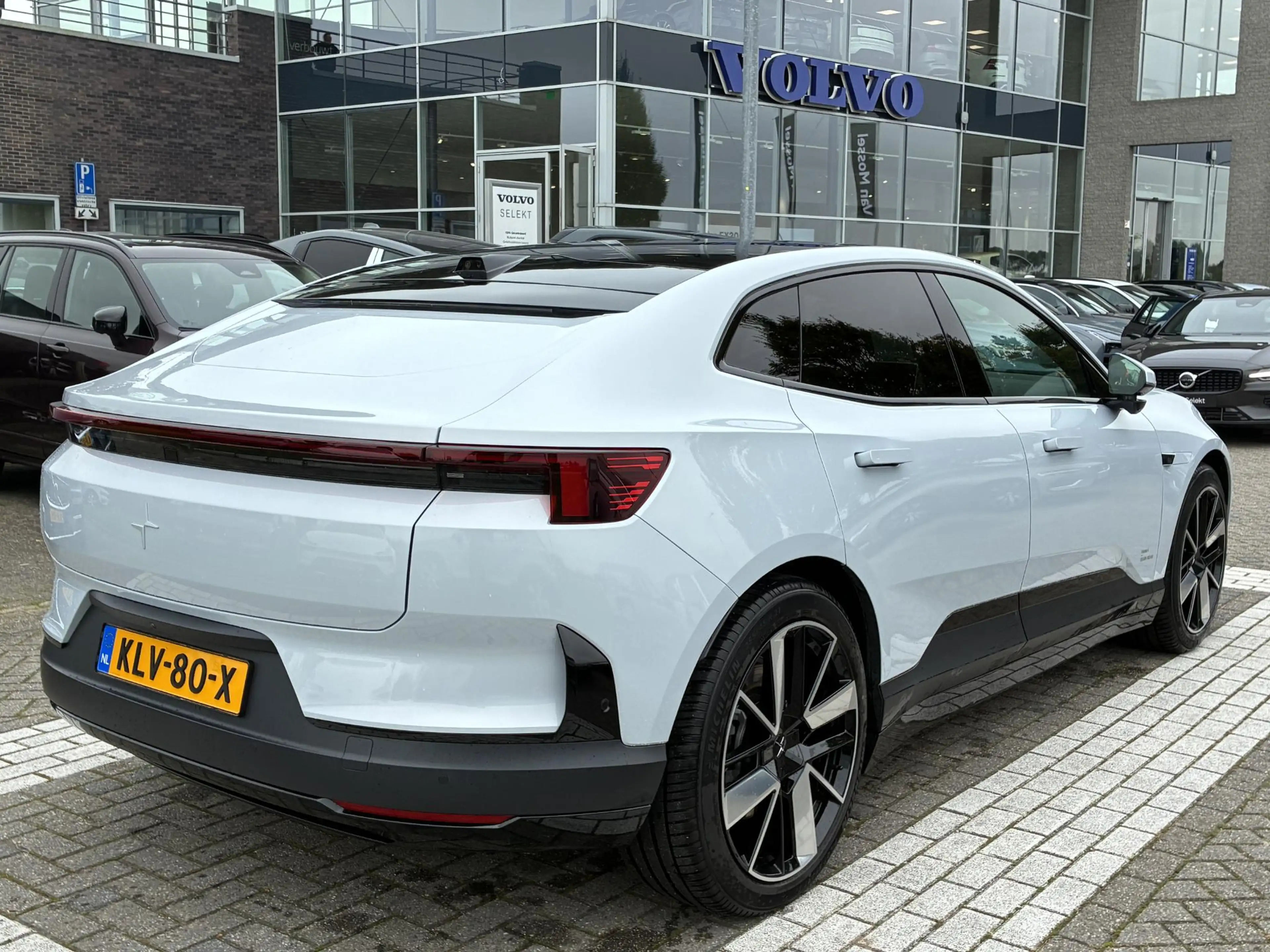 Polestar 4 Long Range Dual motor Prime 100 kWh Nappaleder|Mas — photo 6