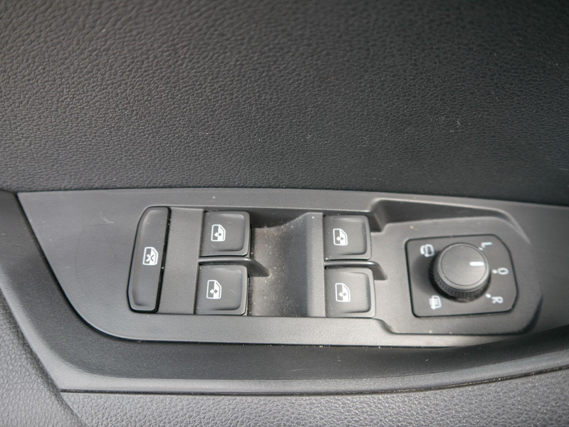 Skoda Karoq Selection 1.5 TSI DSG*ACC*PDC*KAMERA*TEMPOMAT*L... — photo 9
