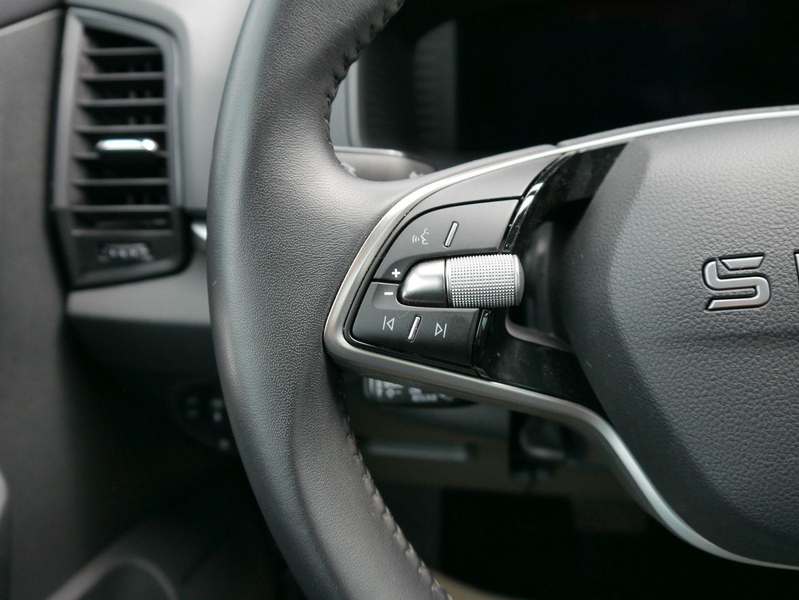 Skoda Karoq Selection 1.5 TSI DSG*ACC*PDC*KAMERA*TEMPOMAT*L... — photo 10