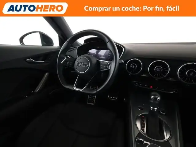 Audi TT view 14