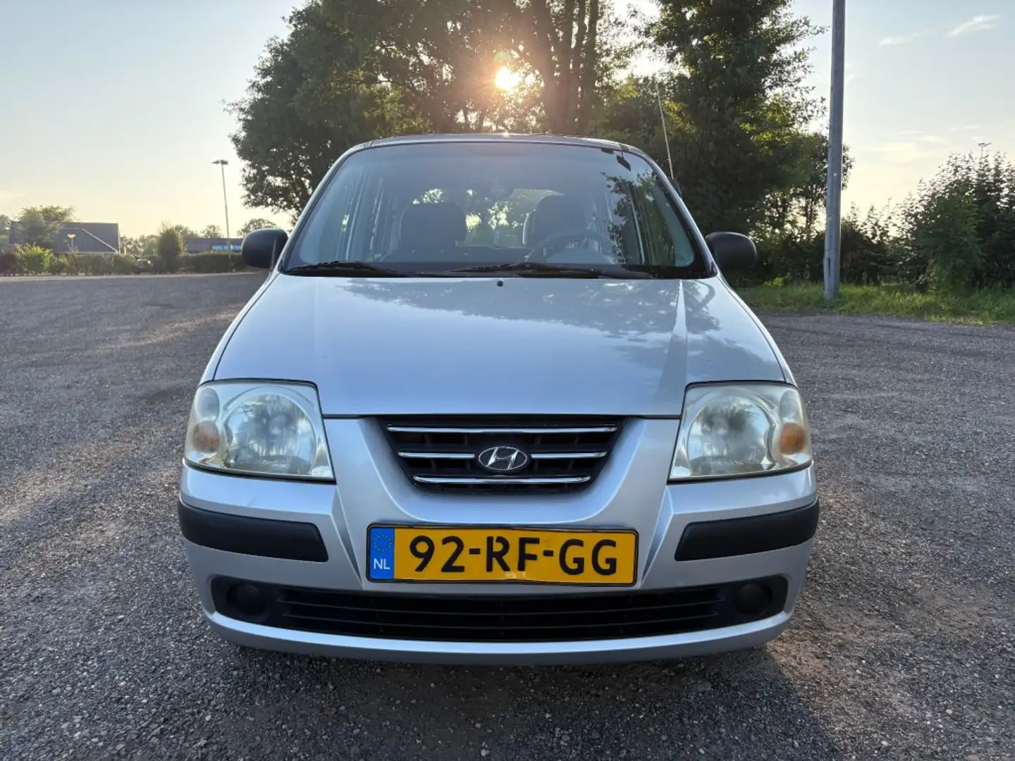 Hyundai Atos 1.1I ACTIVE / RIJKLAAR / 5 DEURS Grijs - 2