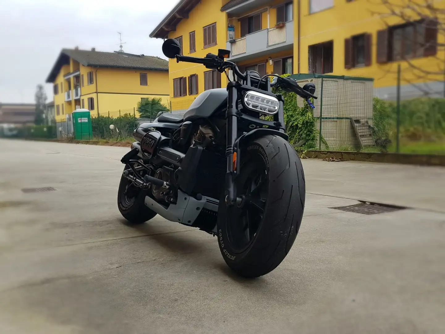 Harley-Davidson Sportster S Grigio - 2