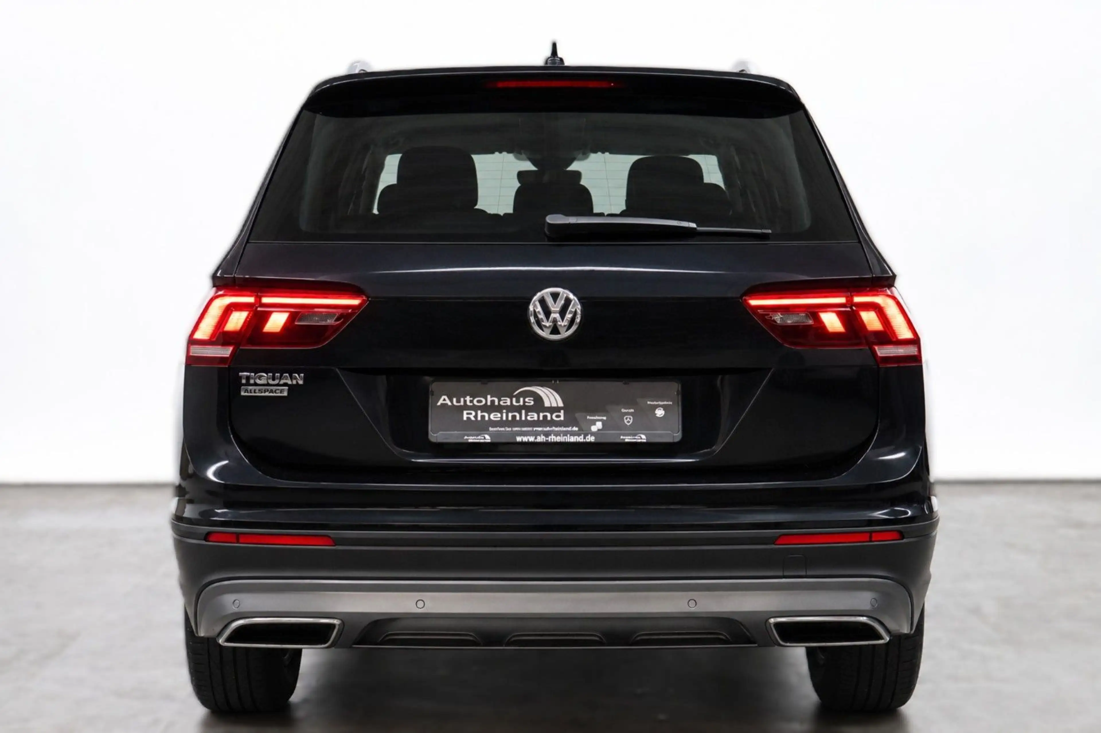 Volkswagen Tiguan Allspace *7-SITZER*AHK*APPLE-CAR*1.HAND — photo 8