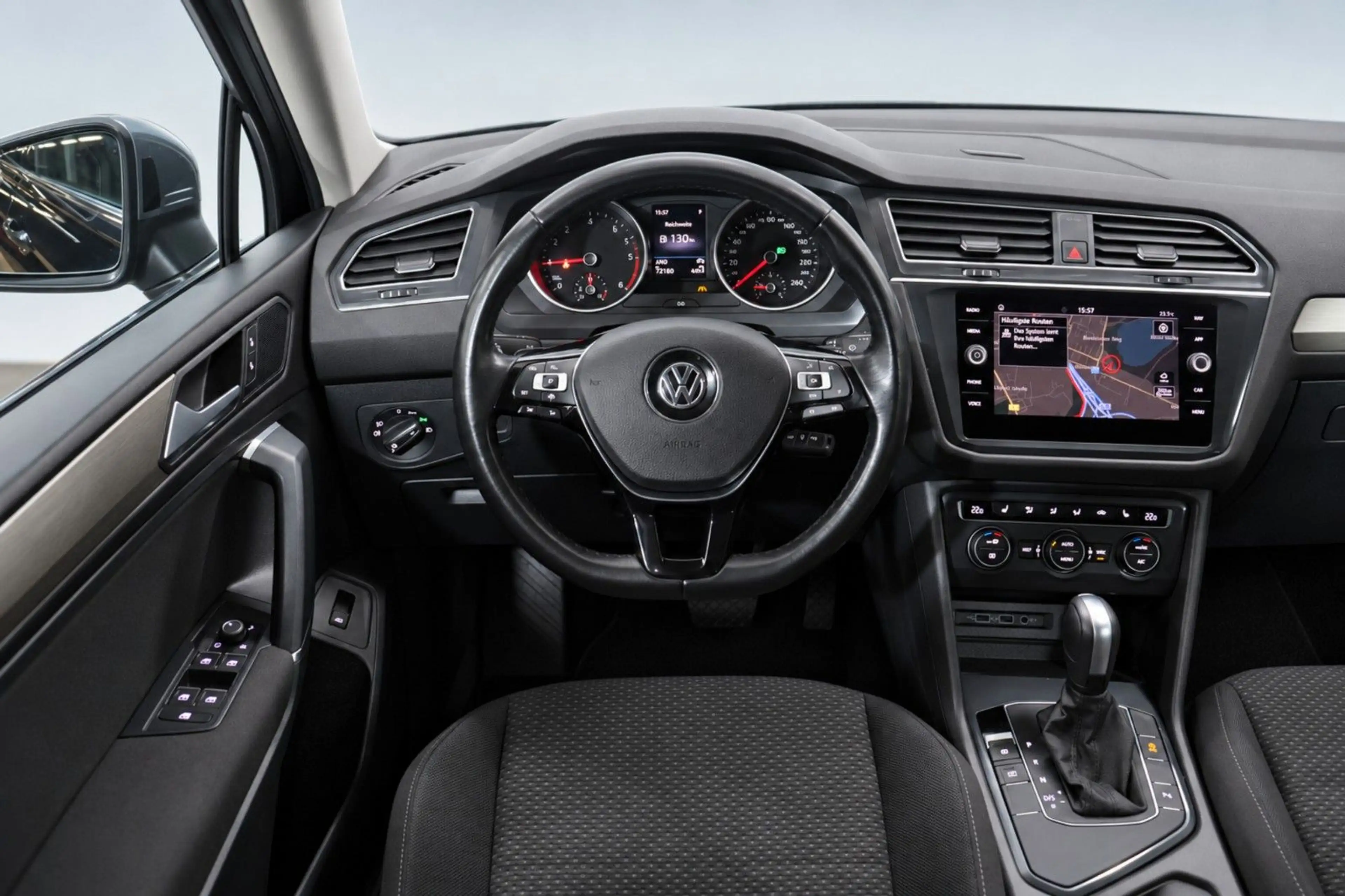 Volkswagen Tiguan Allspace *7-SITZER*AHK*APPLE-CAR*1.HAND — photo 14