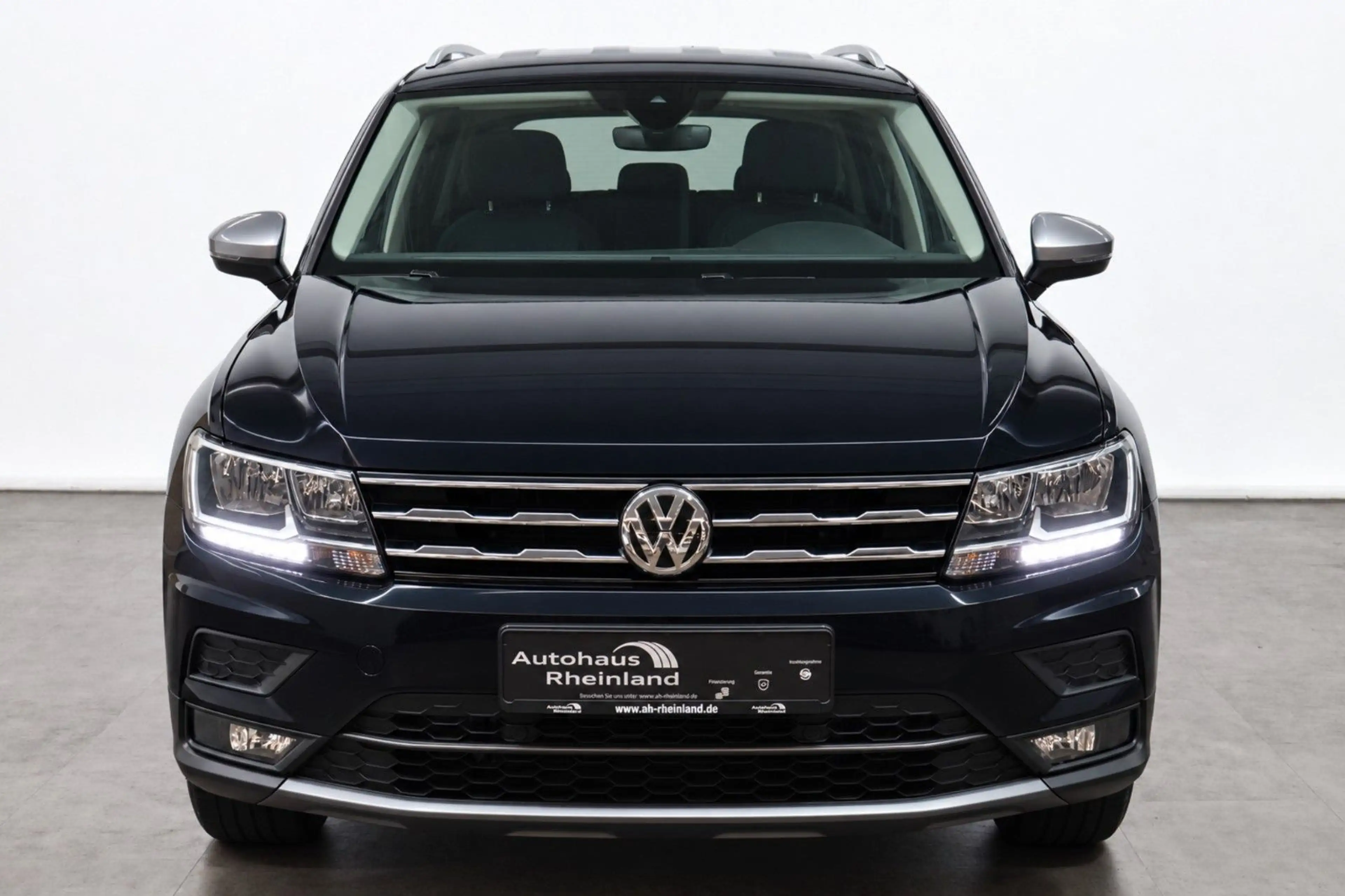 Volkswagen Tiguan Allspace *7-SITZER*AHK*APPLE-CAR*1.HAND — photo 7
