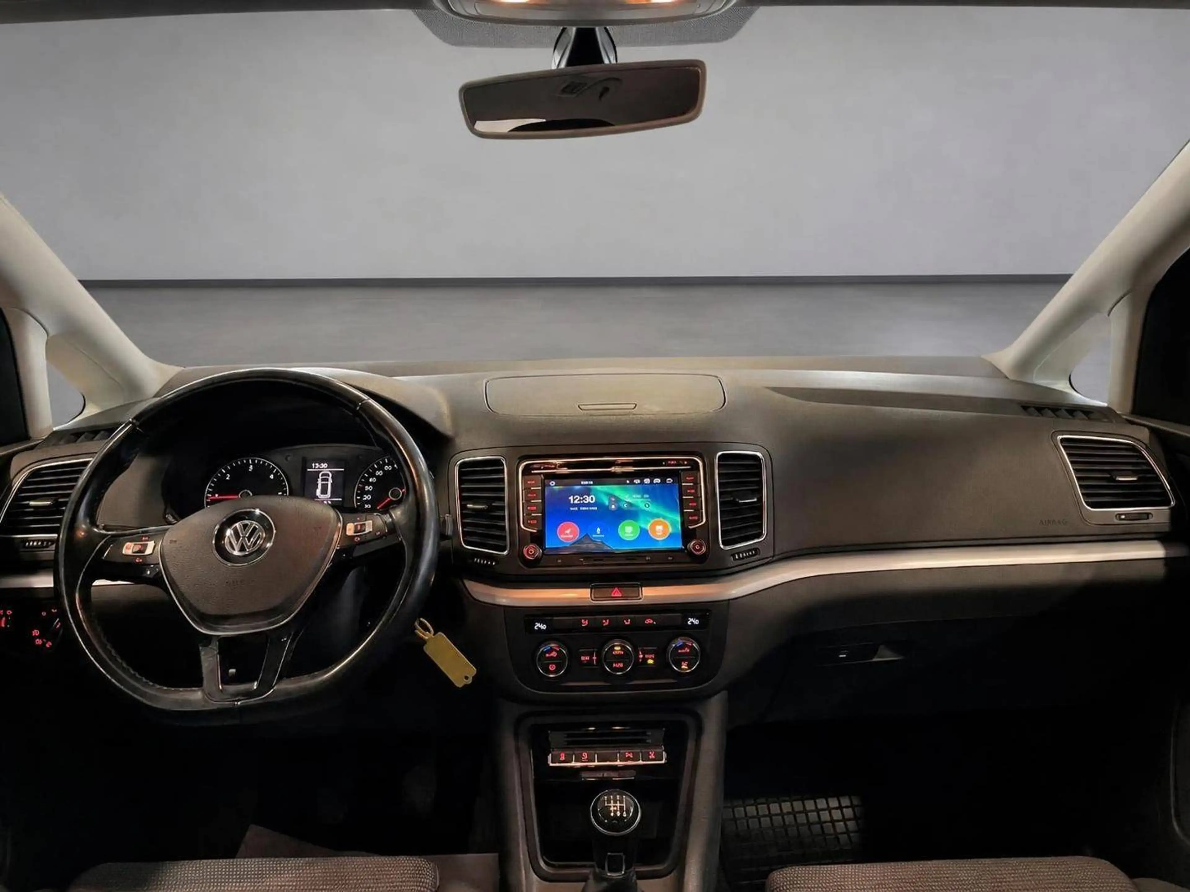Volkswagen Sharan Comfortline BMT/Start-Stopp 7.Sitzer — photo 12