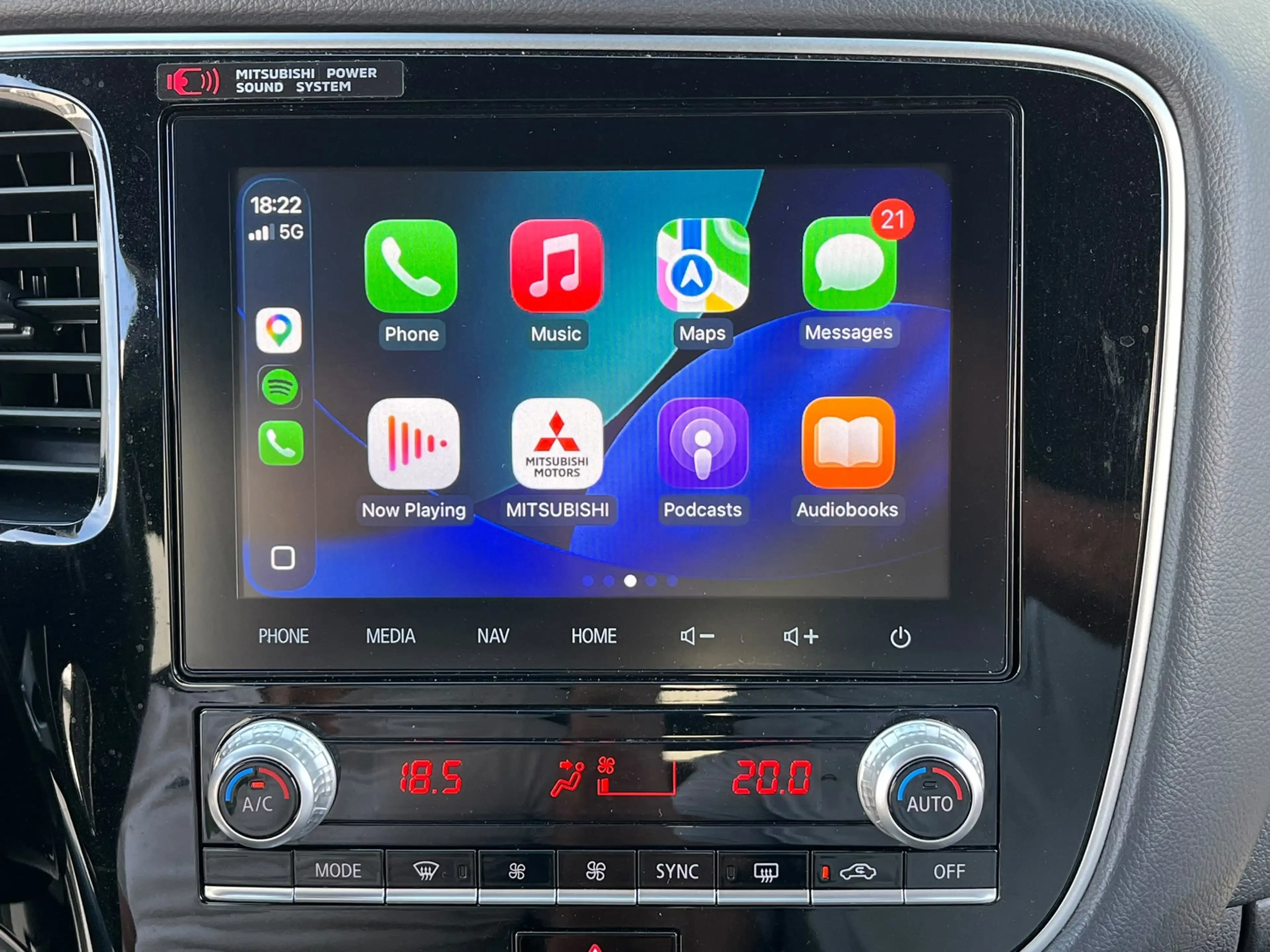 Mitsubishi Outlander 2.4 PHEV Instyle clima| trekhaak | leder | schuifd — photo 12