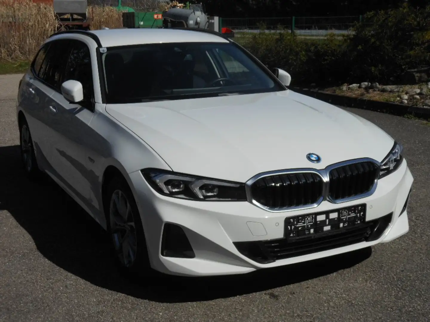 BMW 320 320 e Touring   *   3 Jahre Werksgarantie  * Weiß - 1