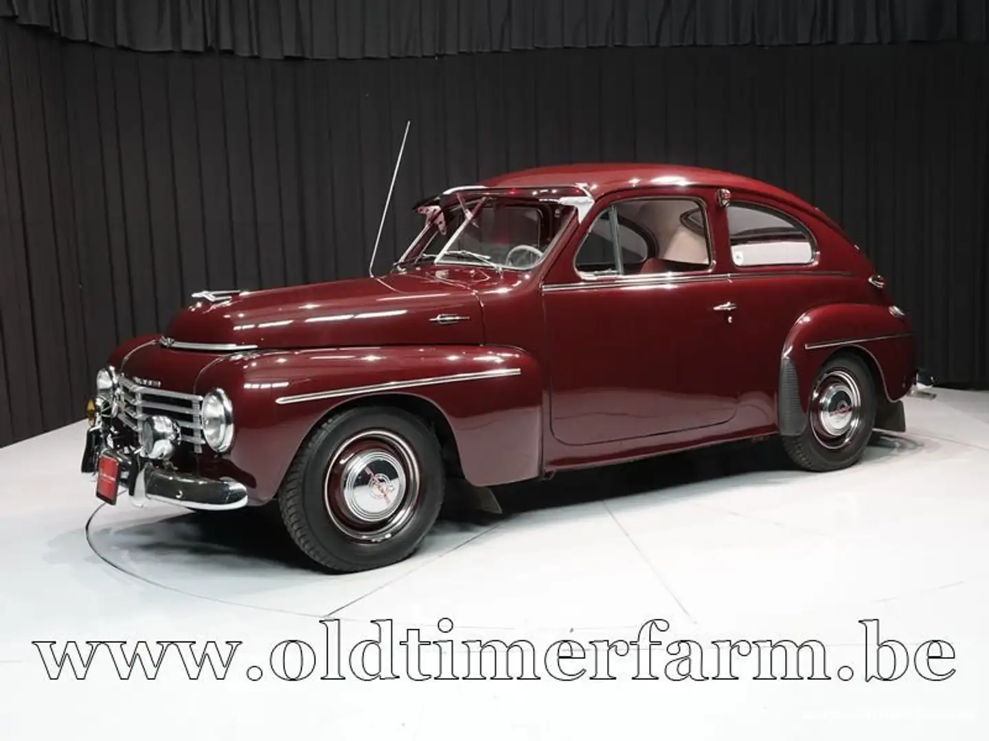 Volvo PV444 HS '54 Rood - 1