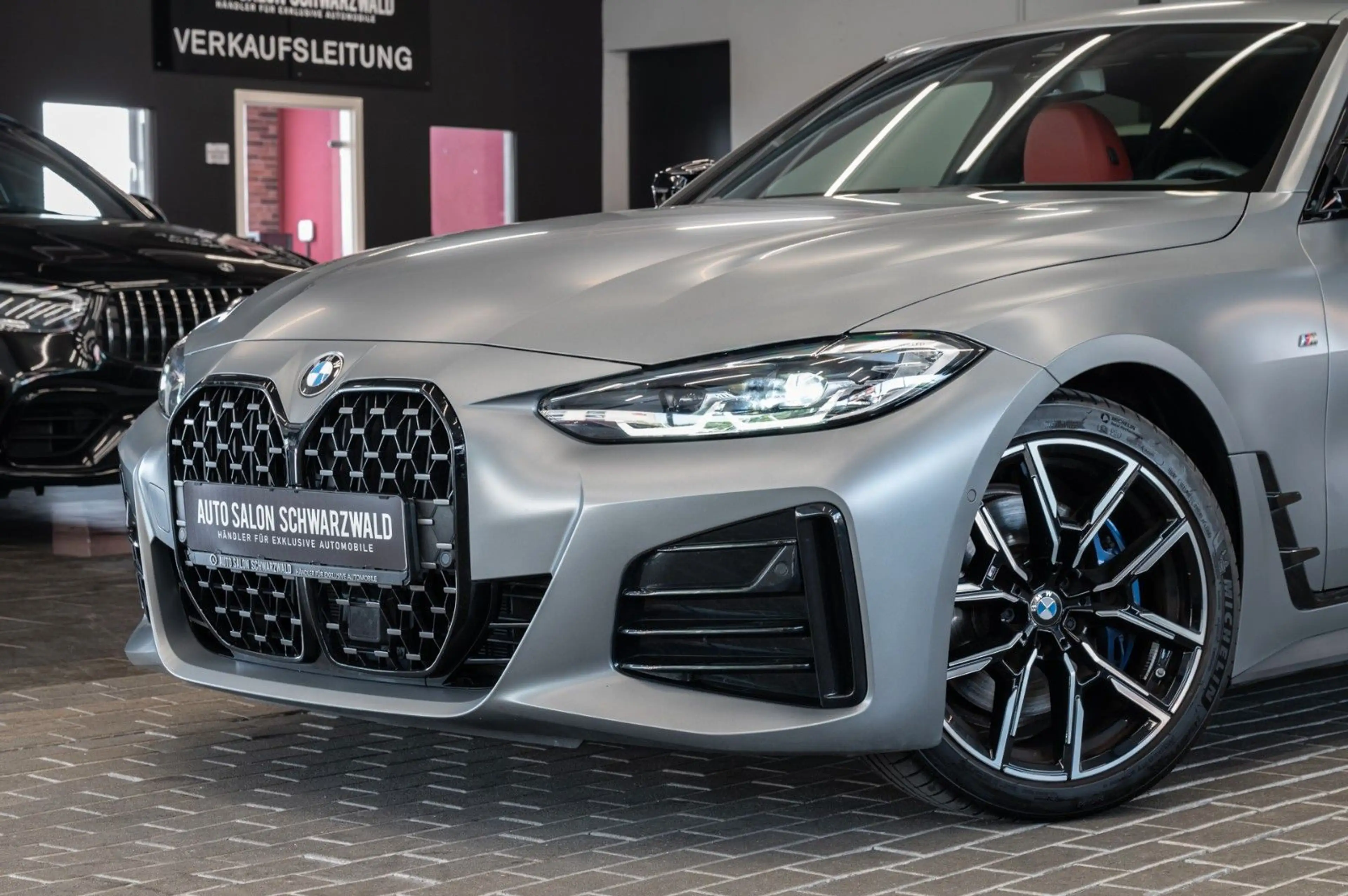 BMW M4 i Gran Coupe|MATTLACK|1.HAND|INDIVIDUAL|H&K — photo 3